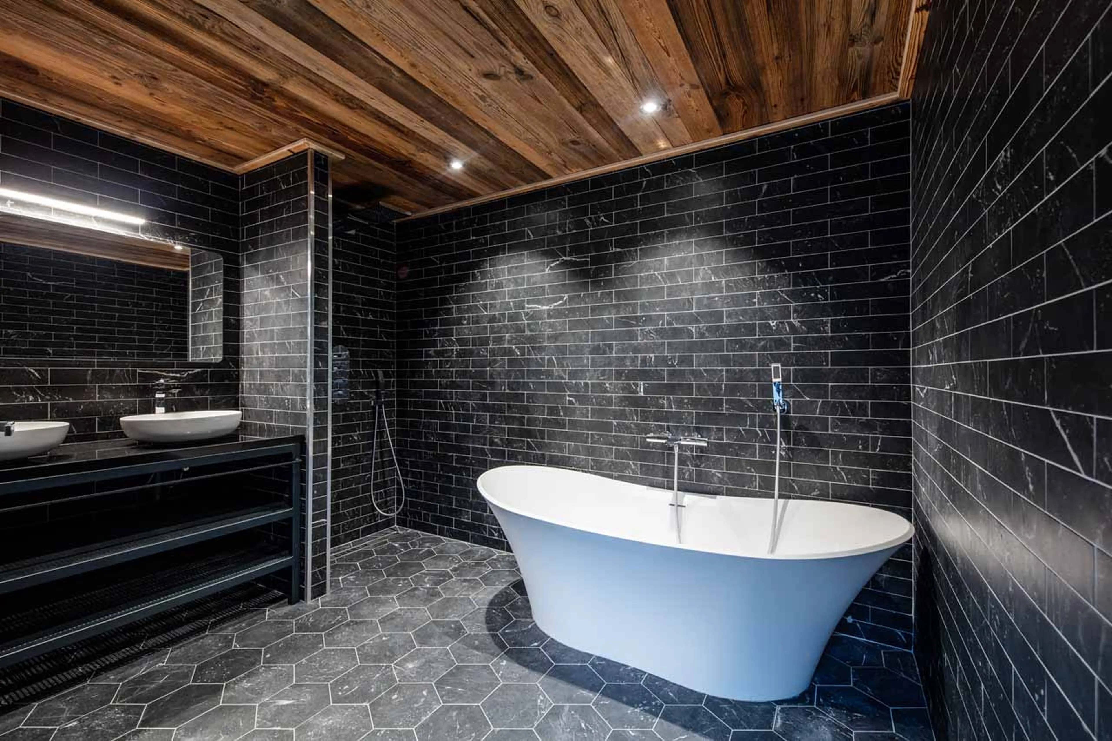 Bathroom at Chalet Charlie in Tignes