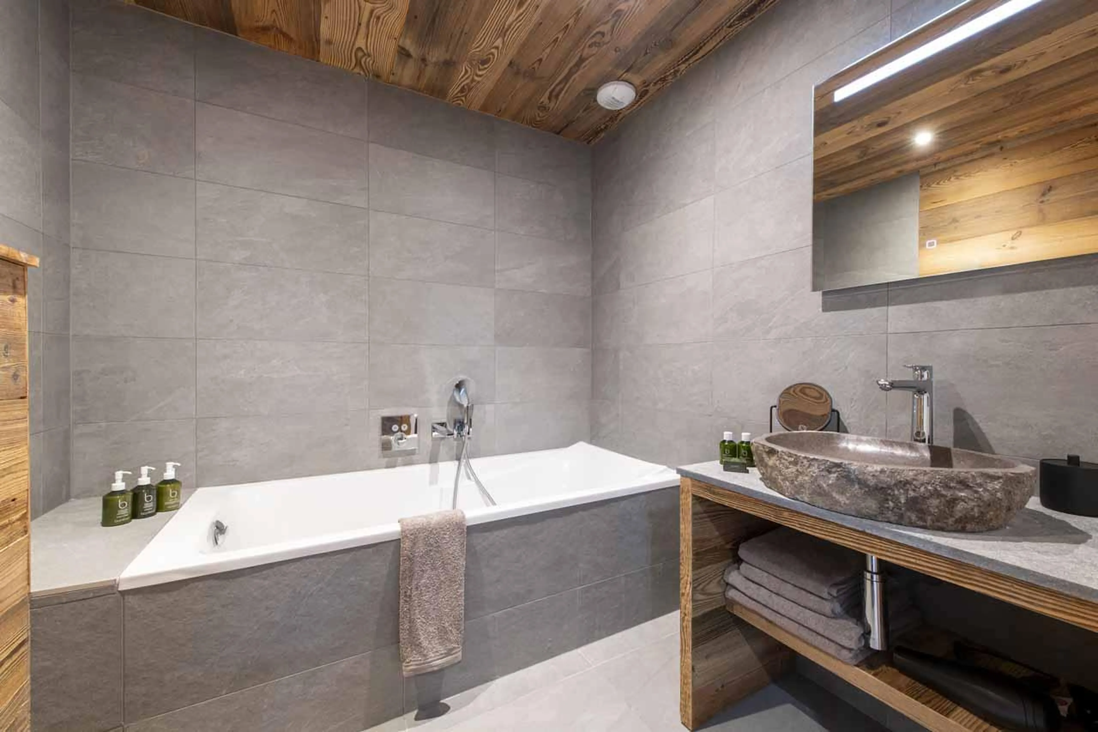 En-suite bathroom in Apartment Chavinaud, Les Gets