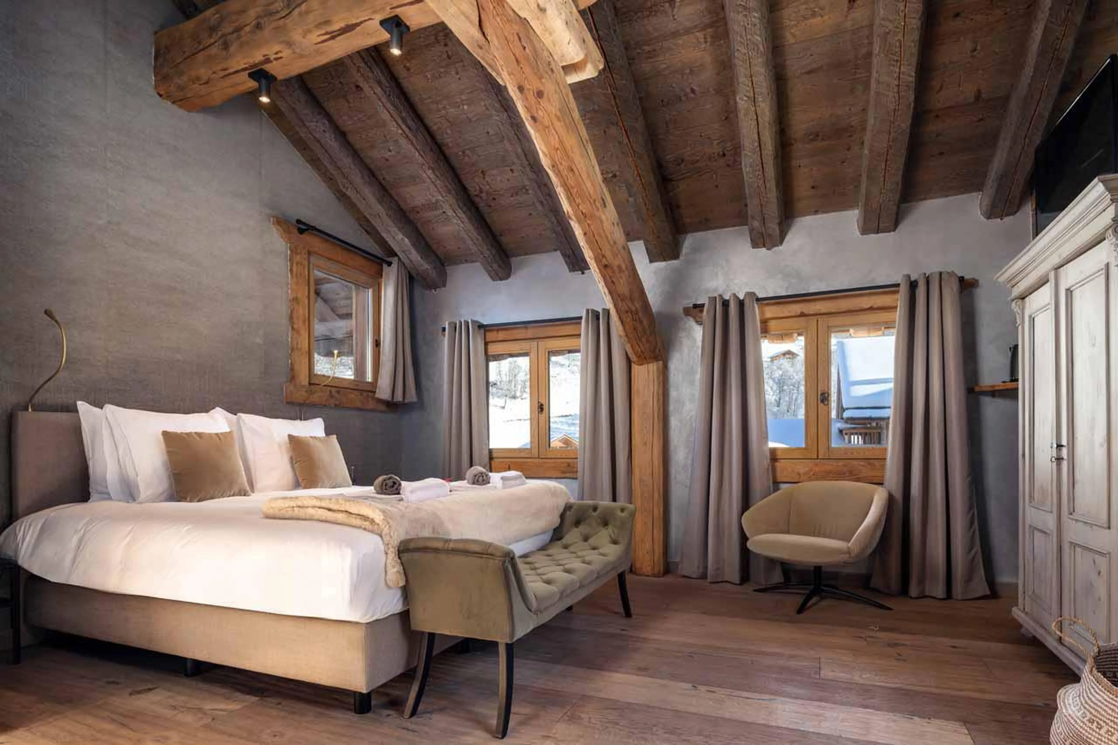 Bedroom seven at Chalet Cheval Blanc in Meribel