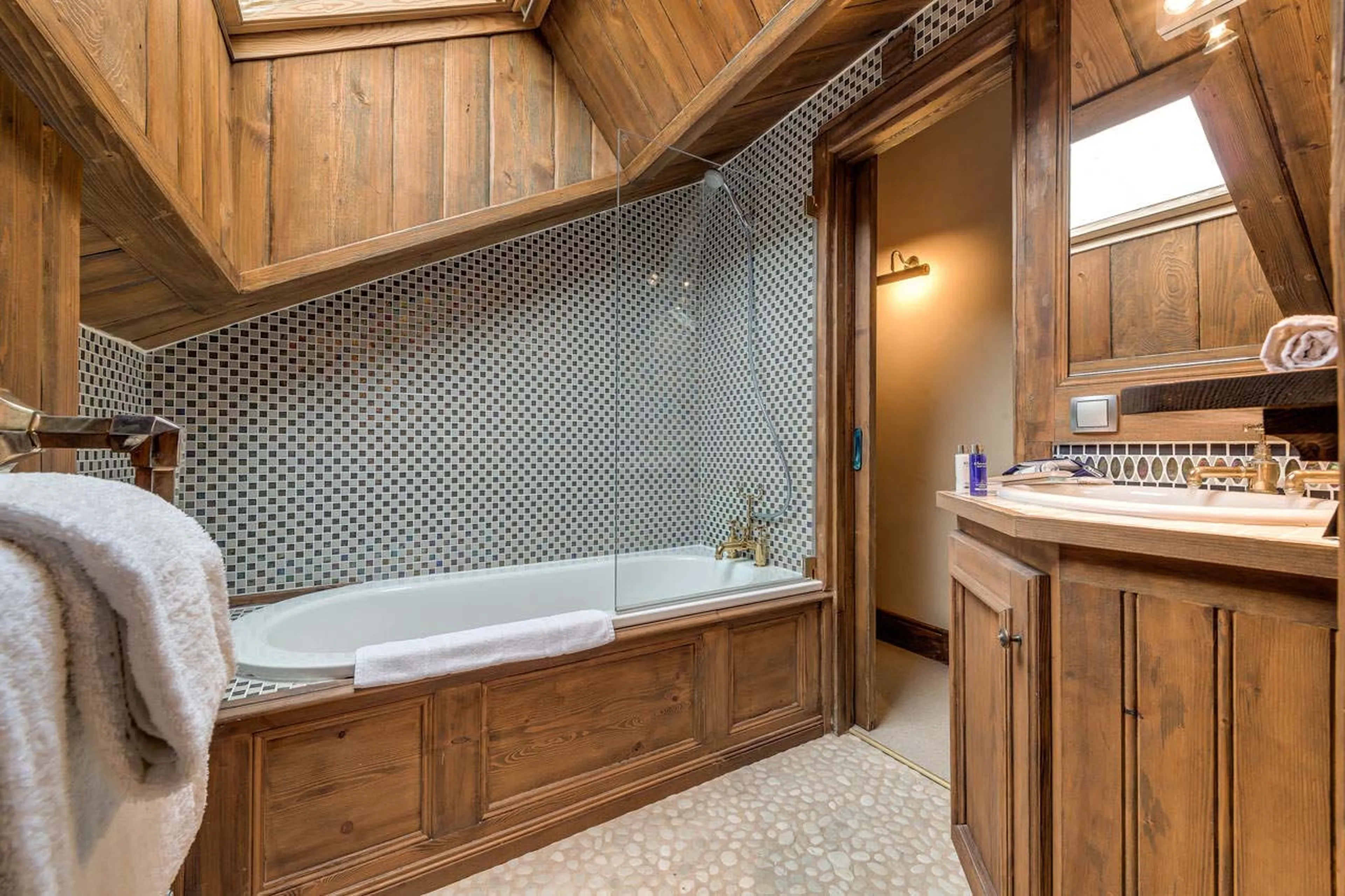 Bathroom five at Chalet Chopine in Meribel