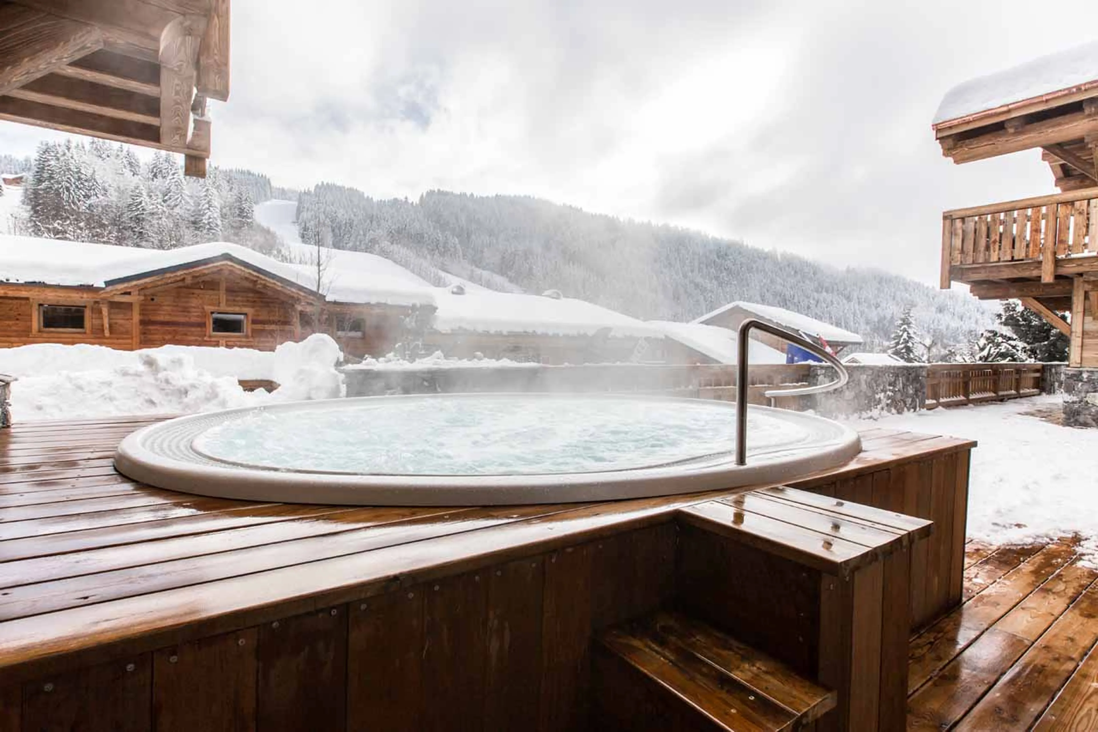 Outdoor hot tub at Chalet Clos Saint Jean in Les Gets