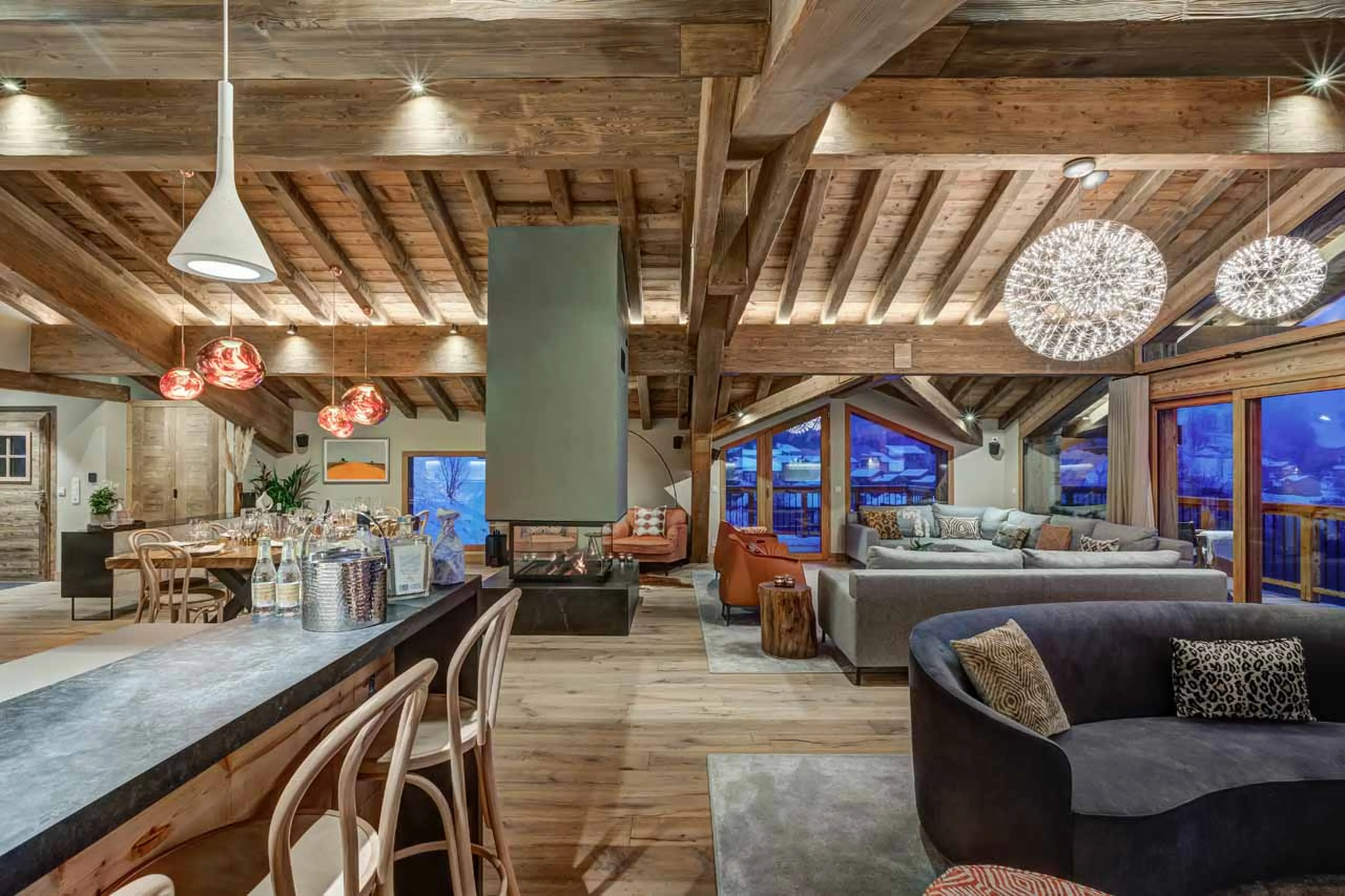 Open plan living at Chalet Constantia in St Martin de Belleville