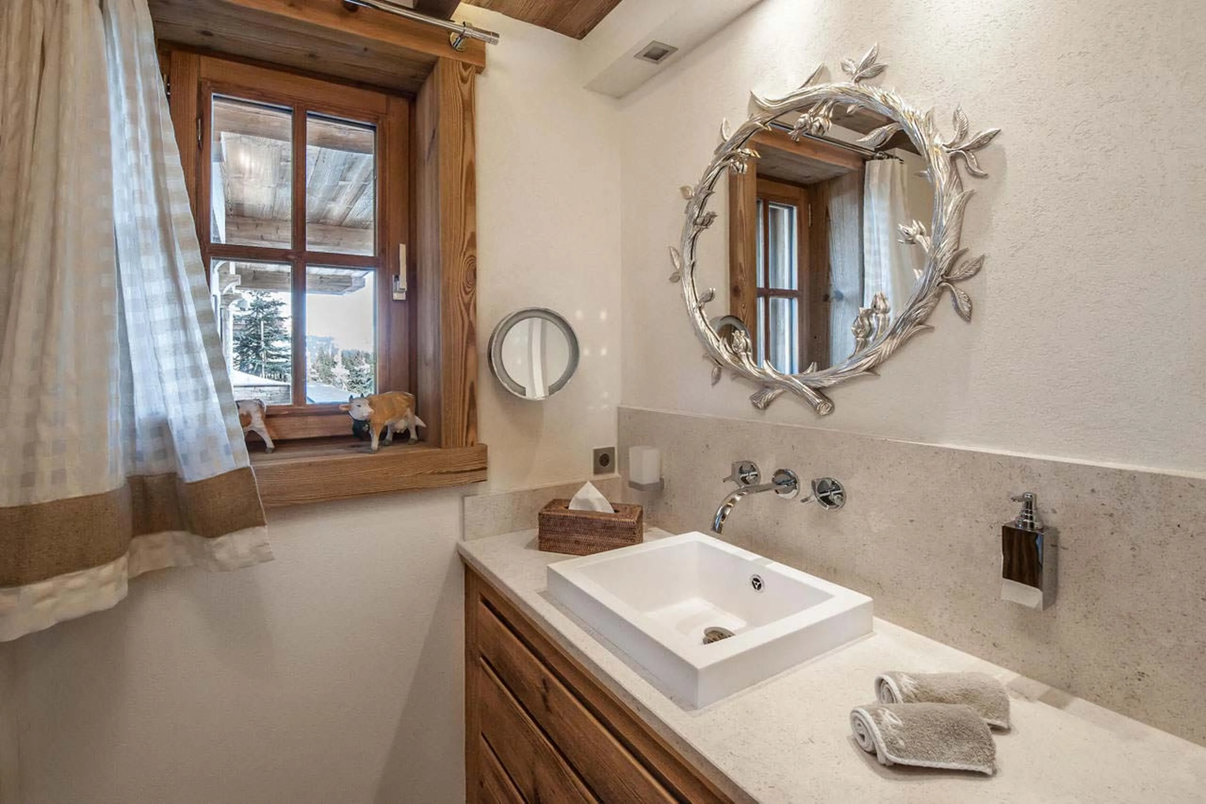 Shower room of double bedroom in Chalet Cryst'Aile in Courchevel 1850