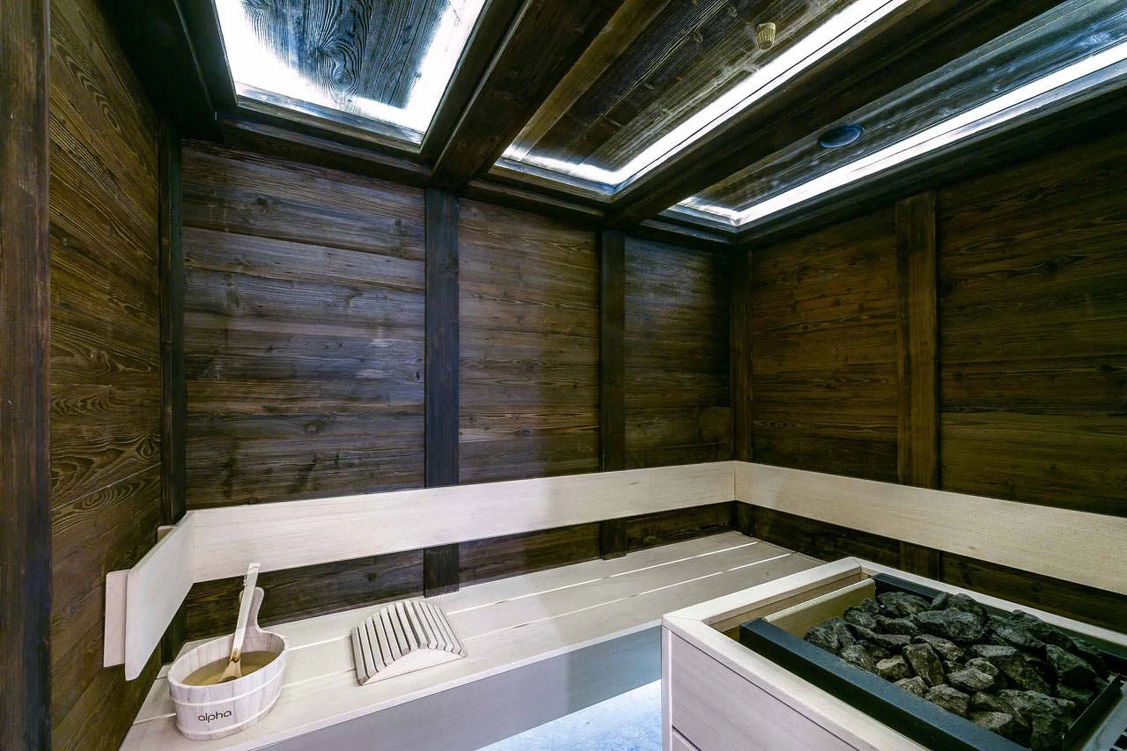 Sauna in the relaxation area of Chalet Cryst'Aile in Courchevel 1850