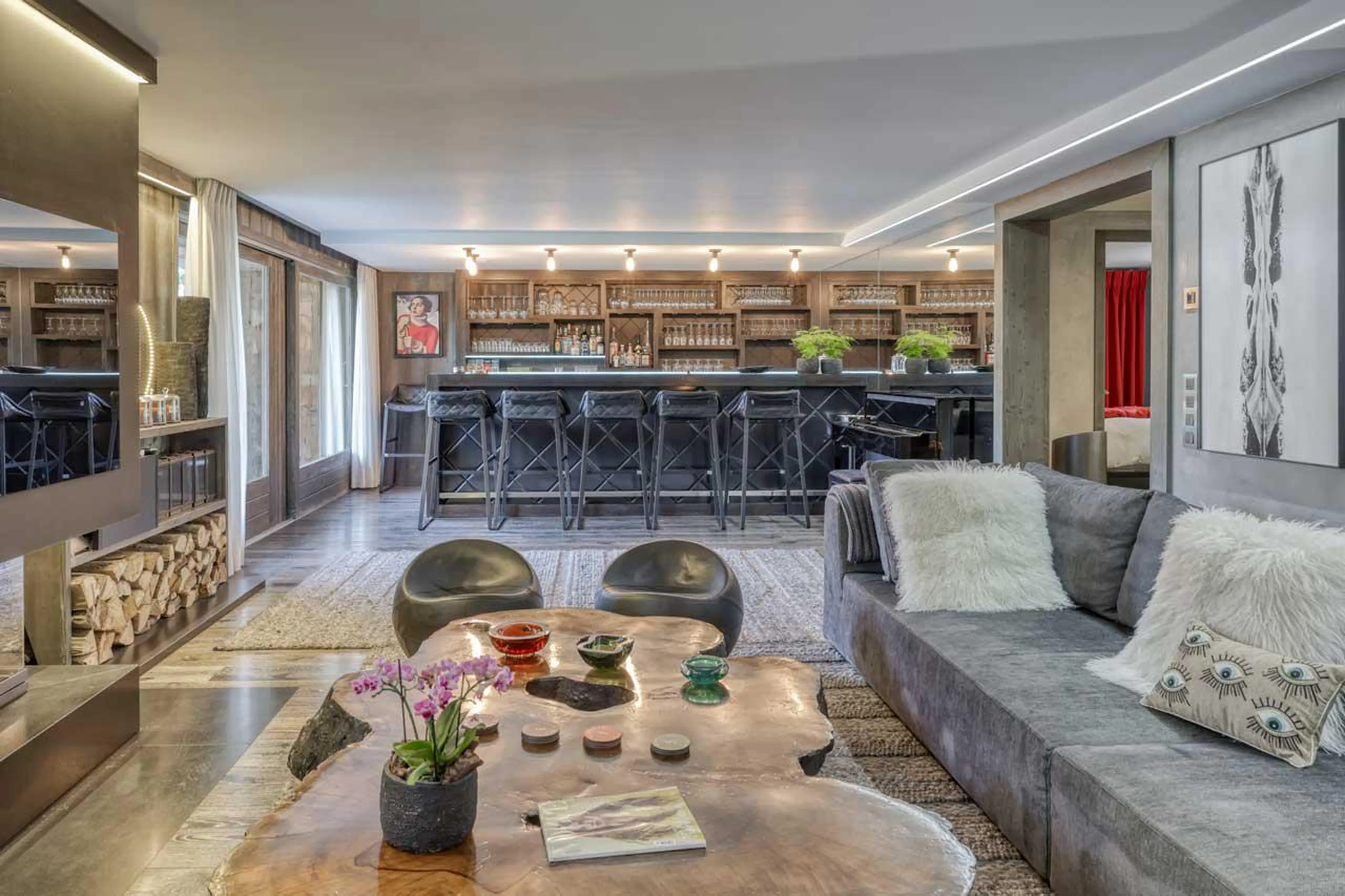 Living area and bar at Chalet Dana in Megeve