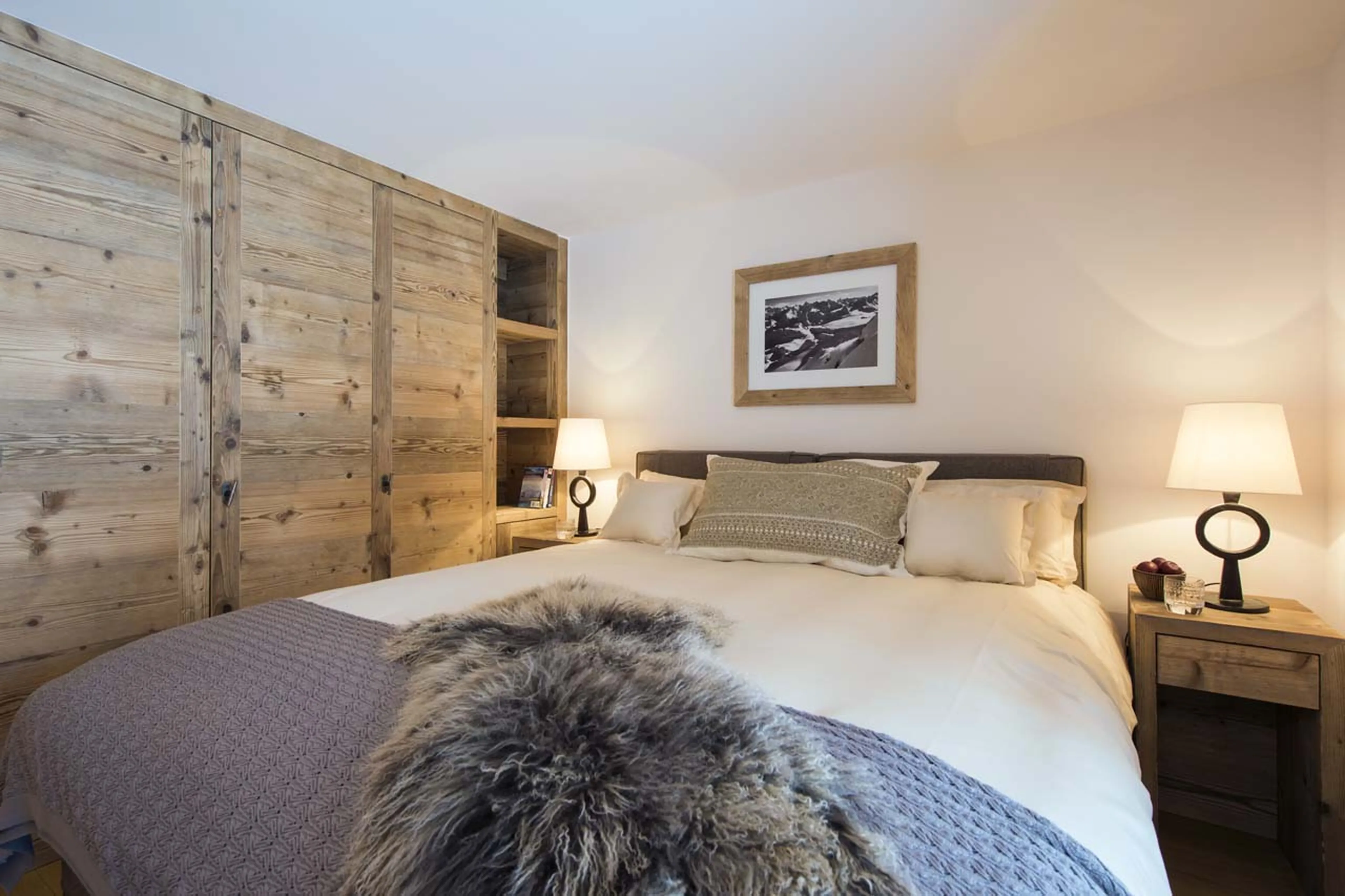Bedroom six in Chalet Delormes in Verbier