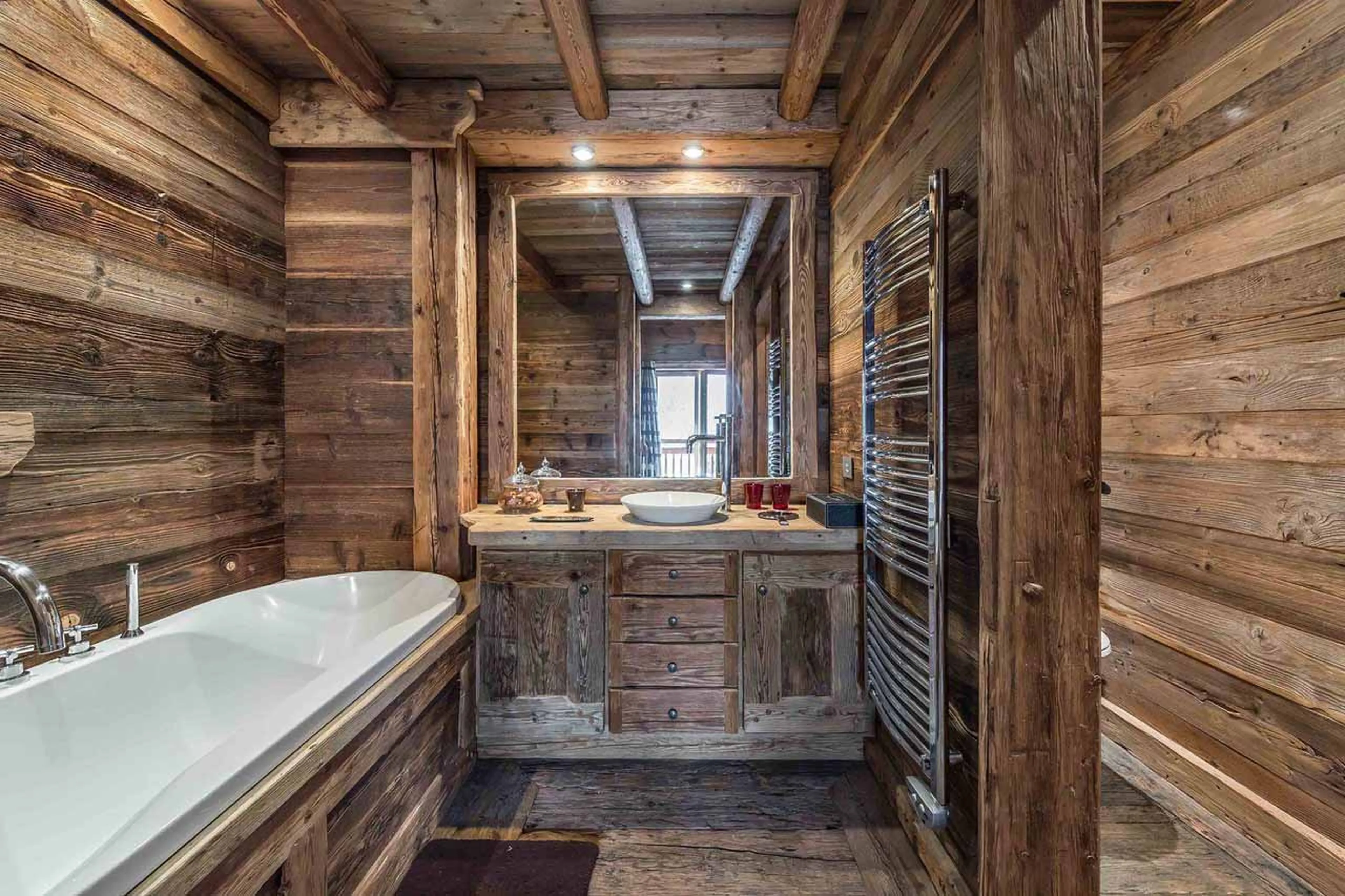 Bathroom four at Chalet Druchka in Meribel