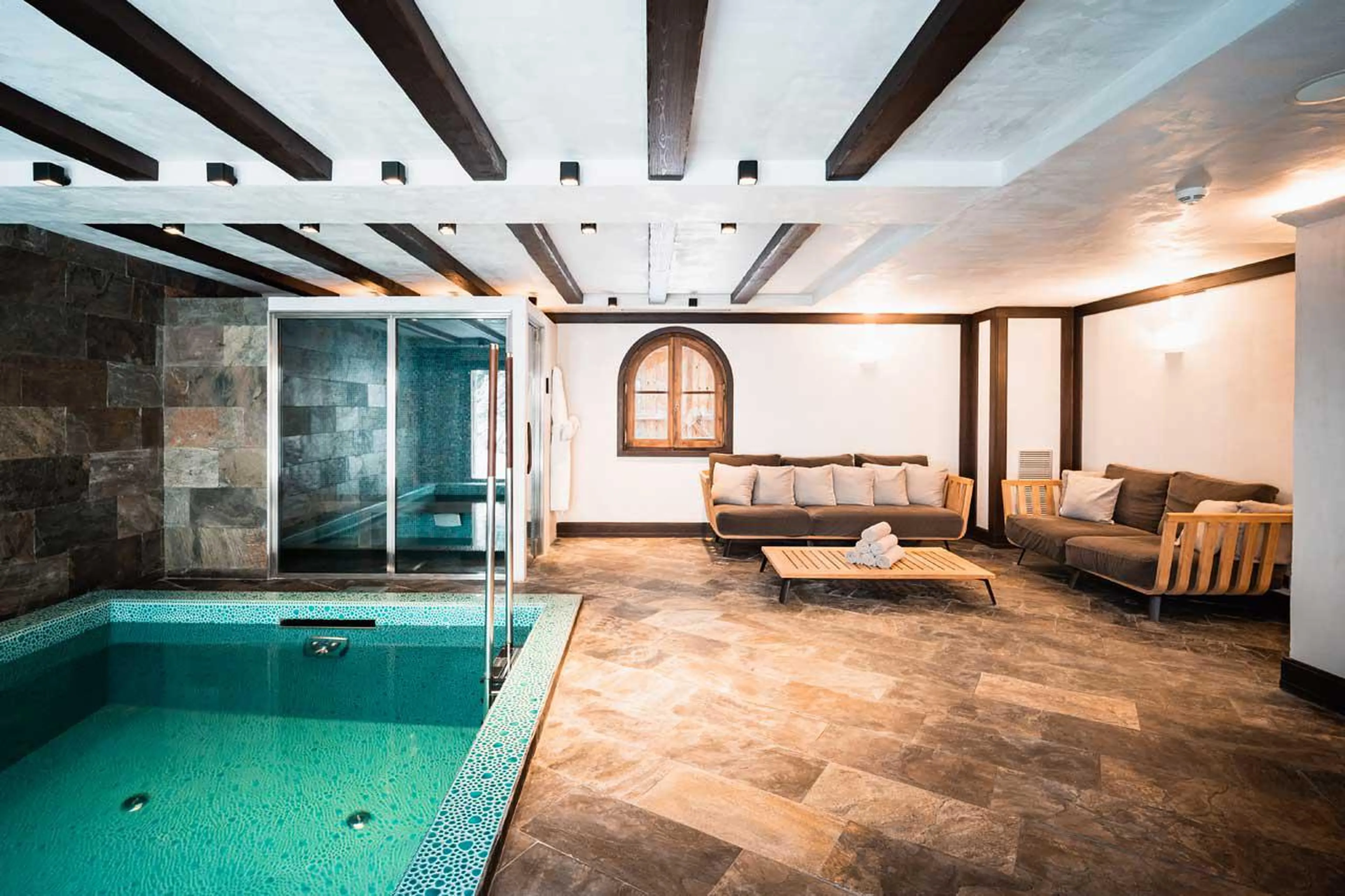 Relaxation area in Chalet Ebene in Val d’ Isere