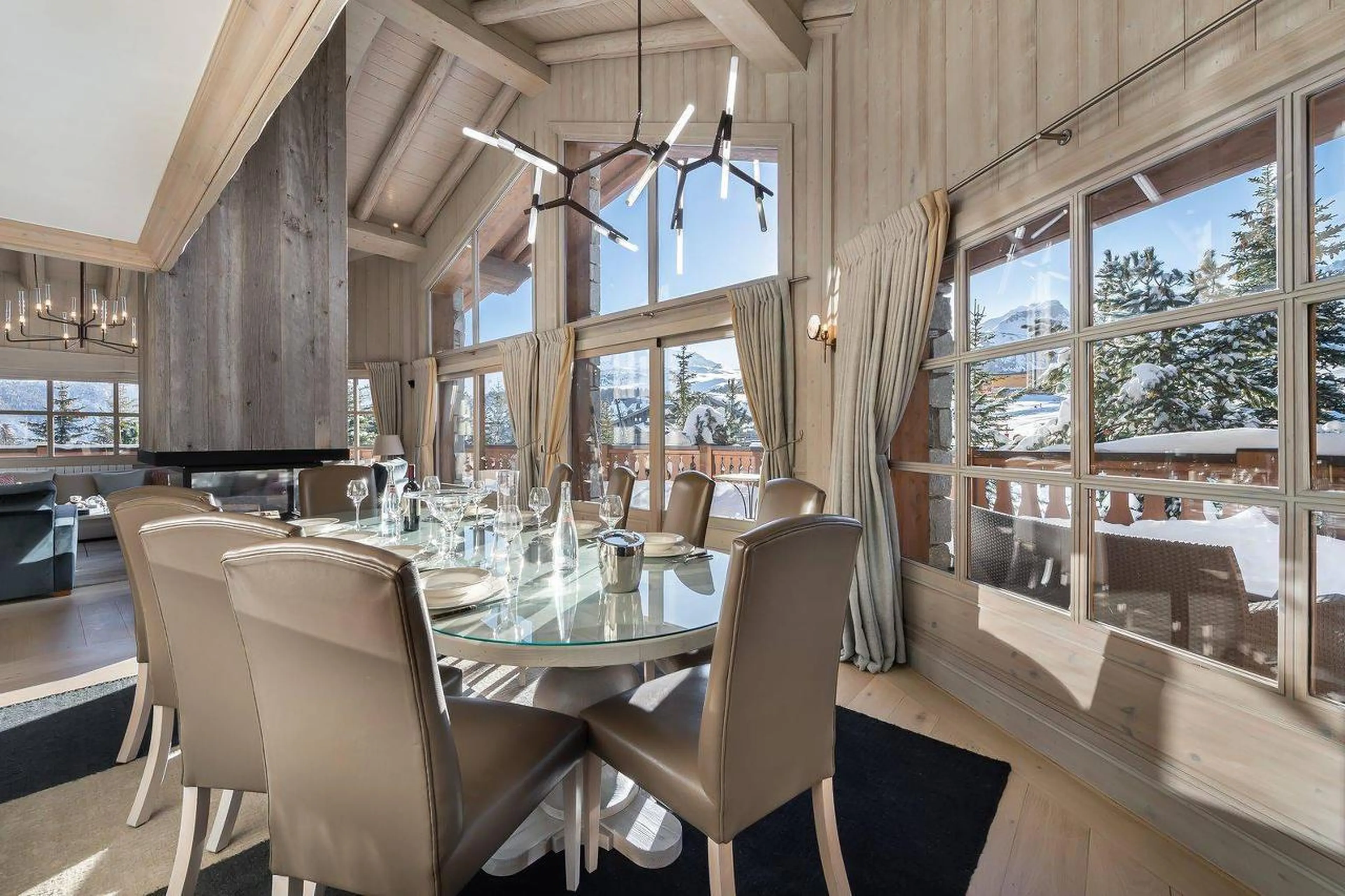 Dining area with superb view in Chalet Edelstone in Courchevel 1850