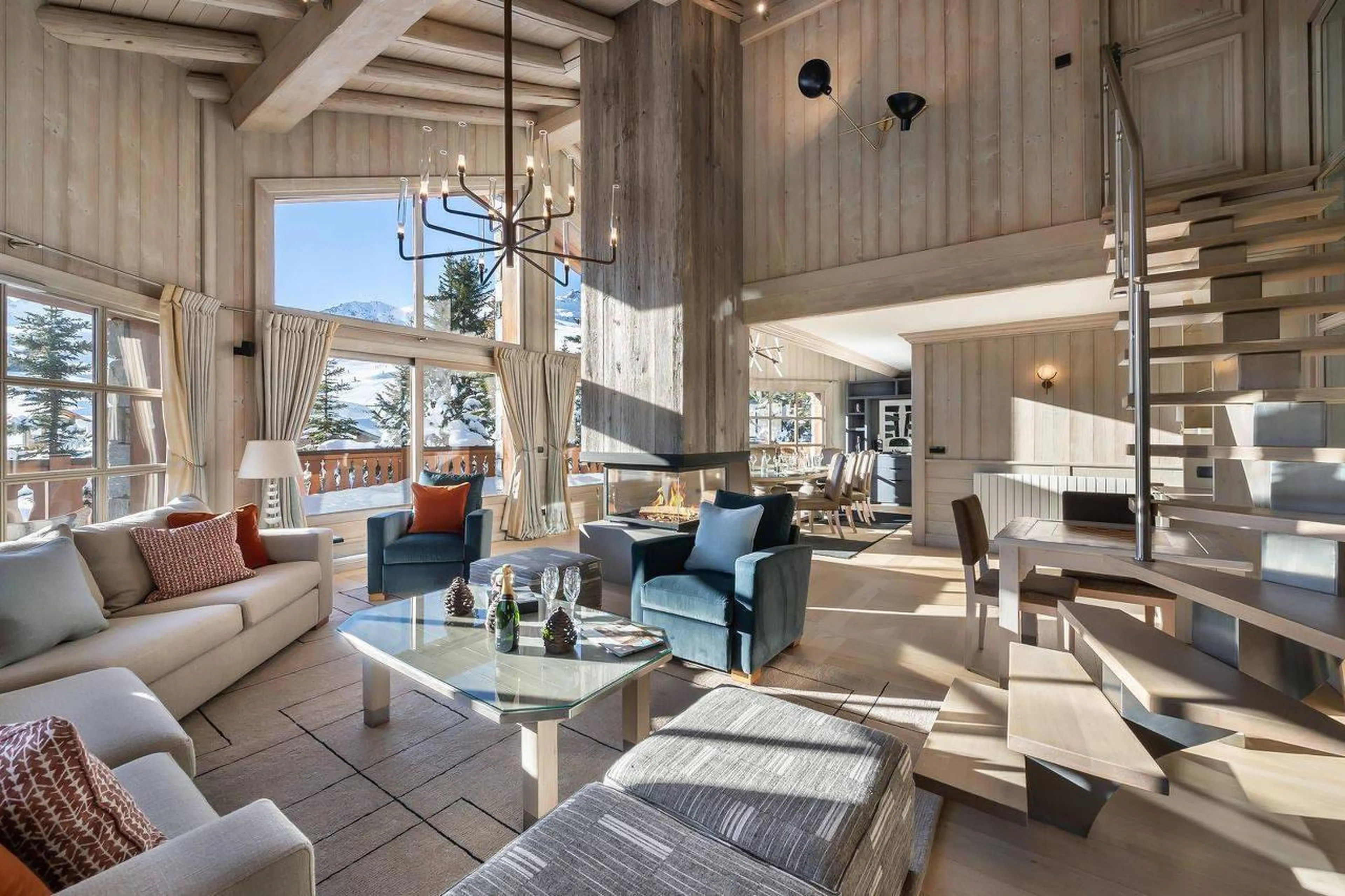 Light filled living room of Chalet Edelstone in Courchevel 1850