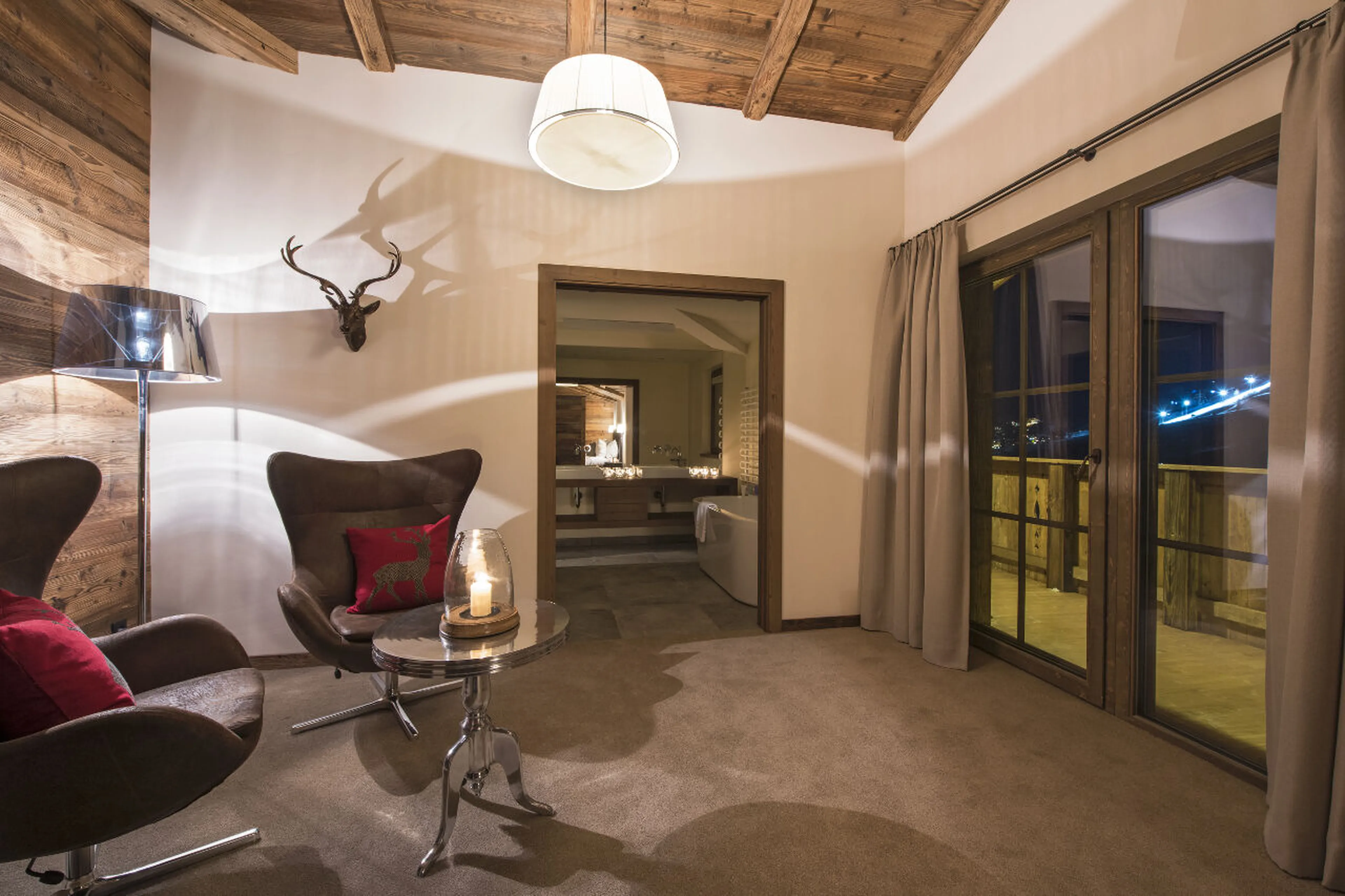 Kanzi Suite bedroom b in Chalet Eden Rock in St Anton