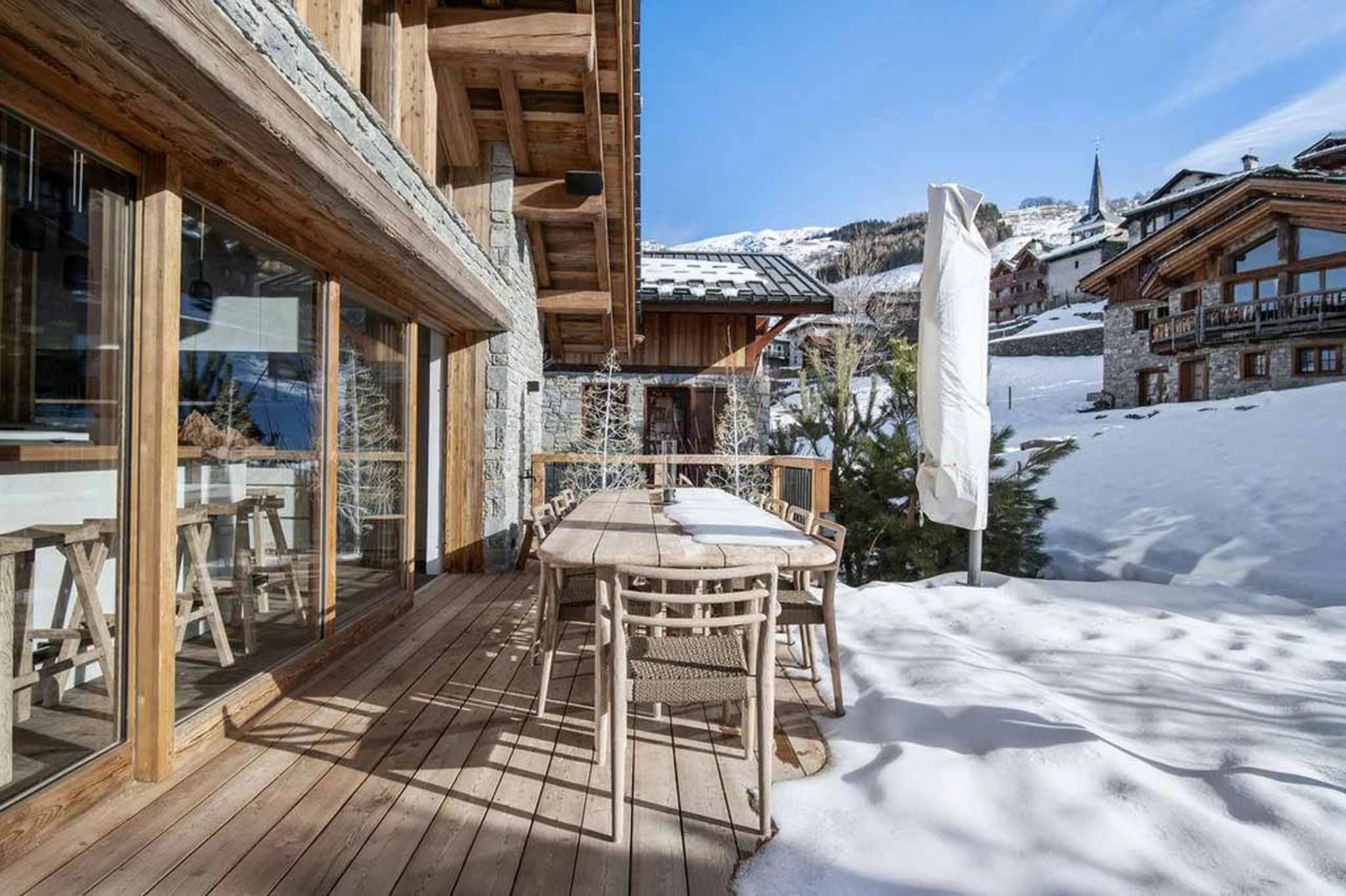 Terrace table at Chalet Eden in St Martin de Belleville