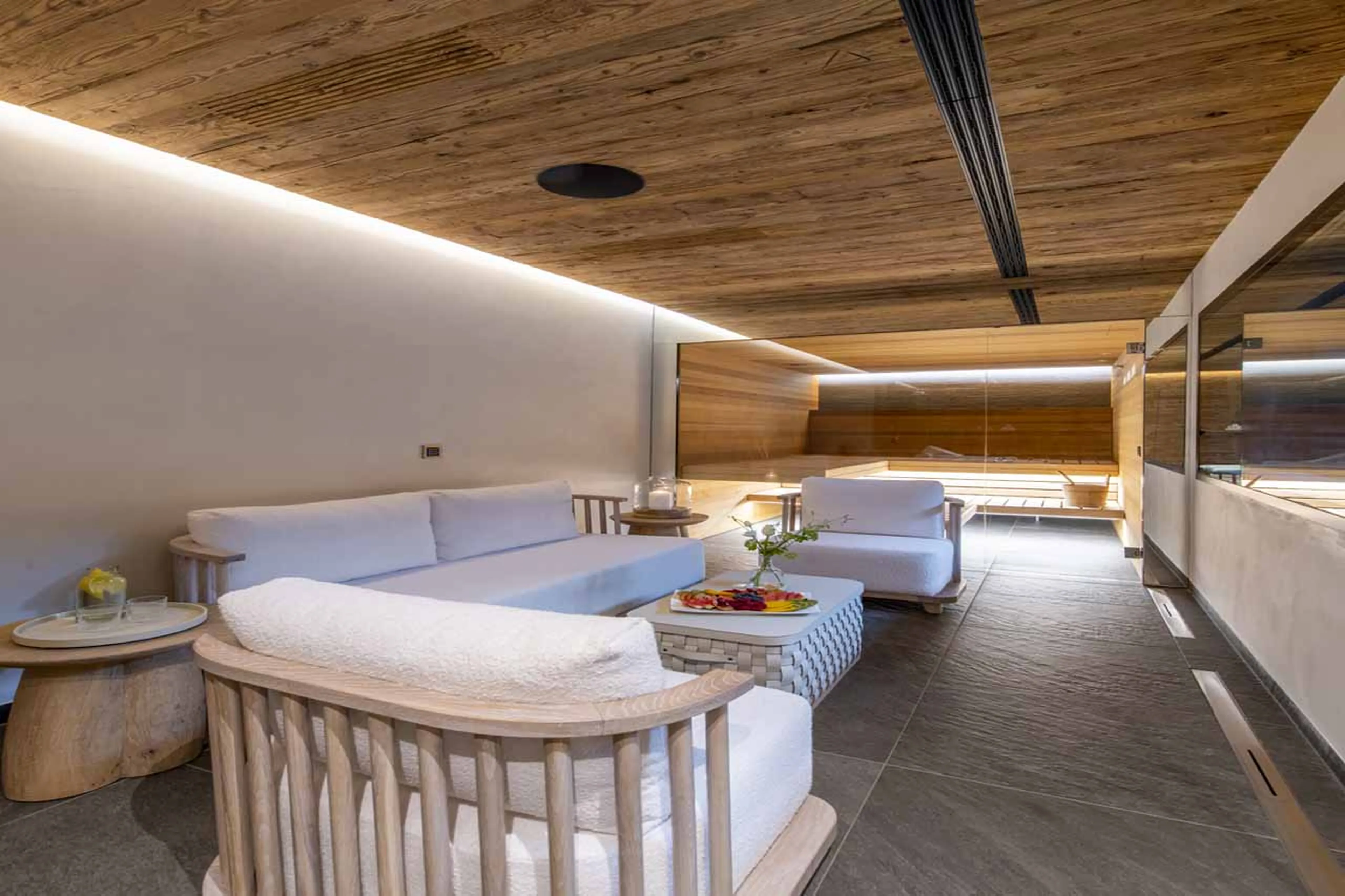 Spa relaxation area at Chalet Elbrus in Zermatt