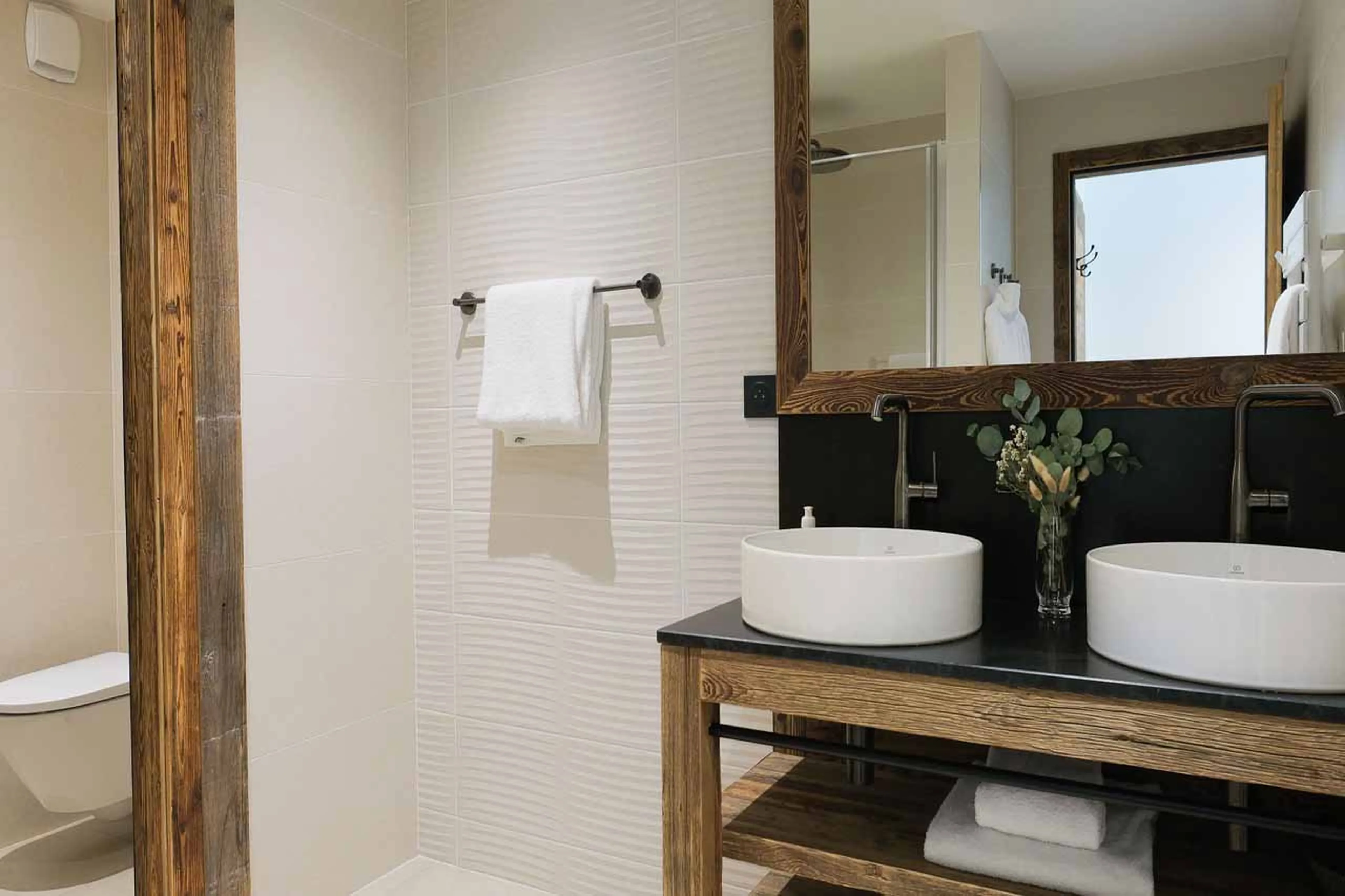 Bedroom 3 en-suite at Chalet Elegie in Meribel