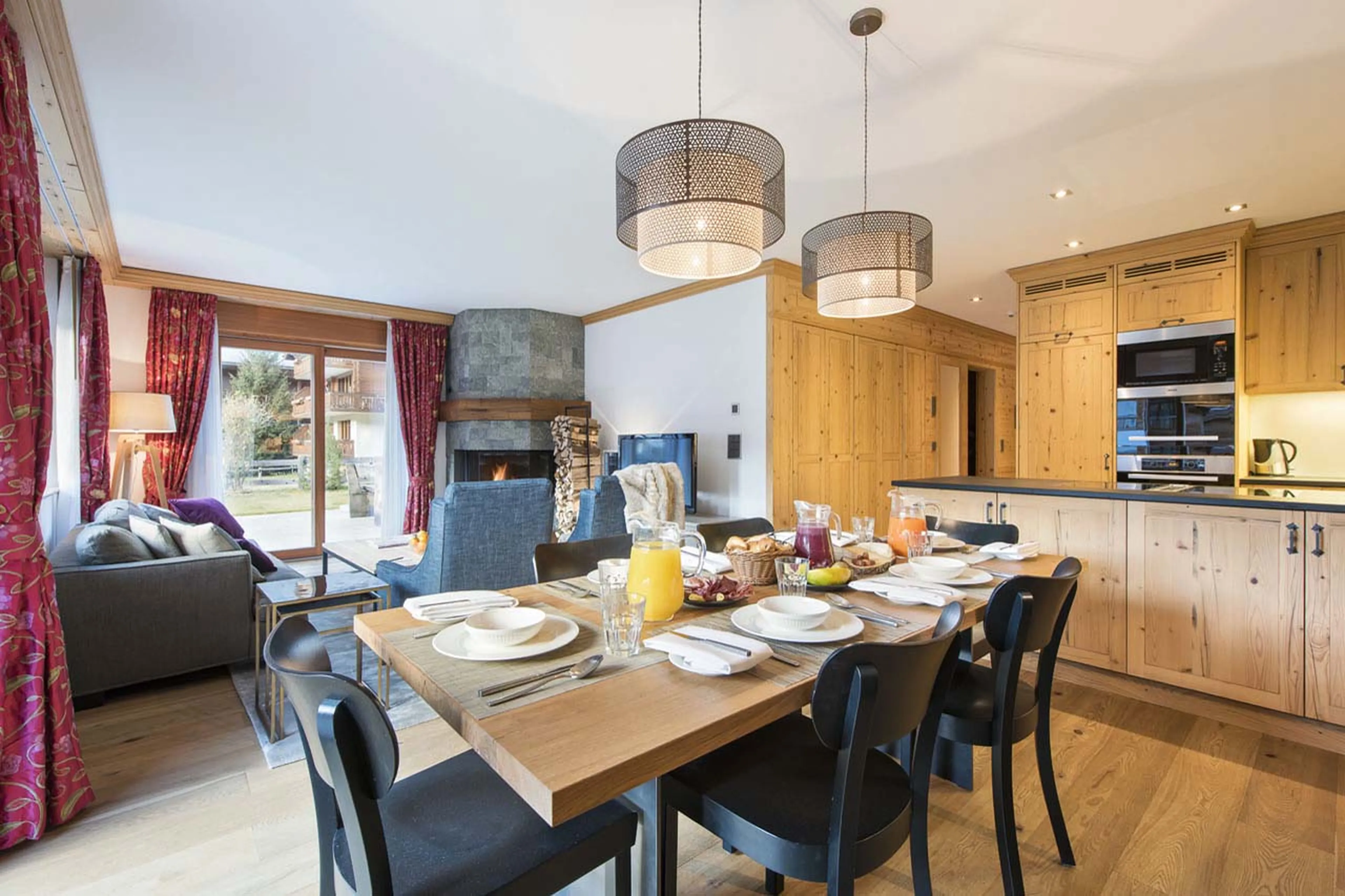 Open plan living area of Chalet Elena in Zermatt