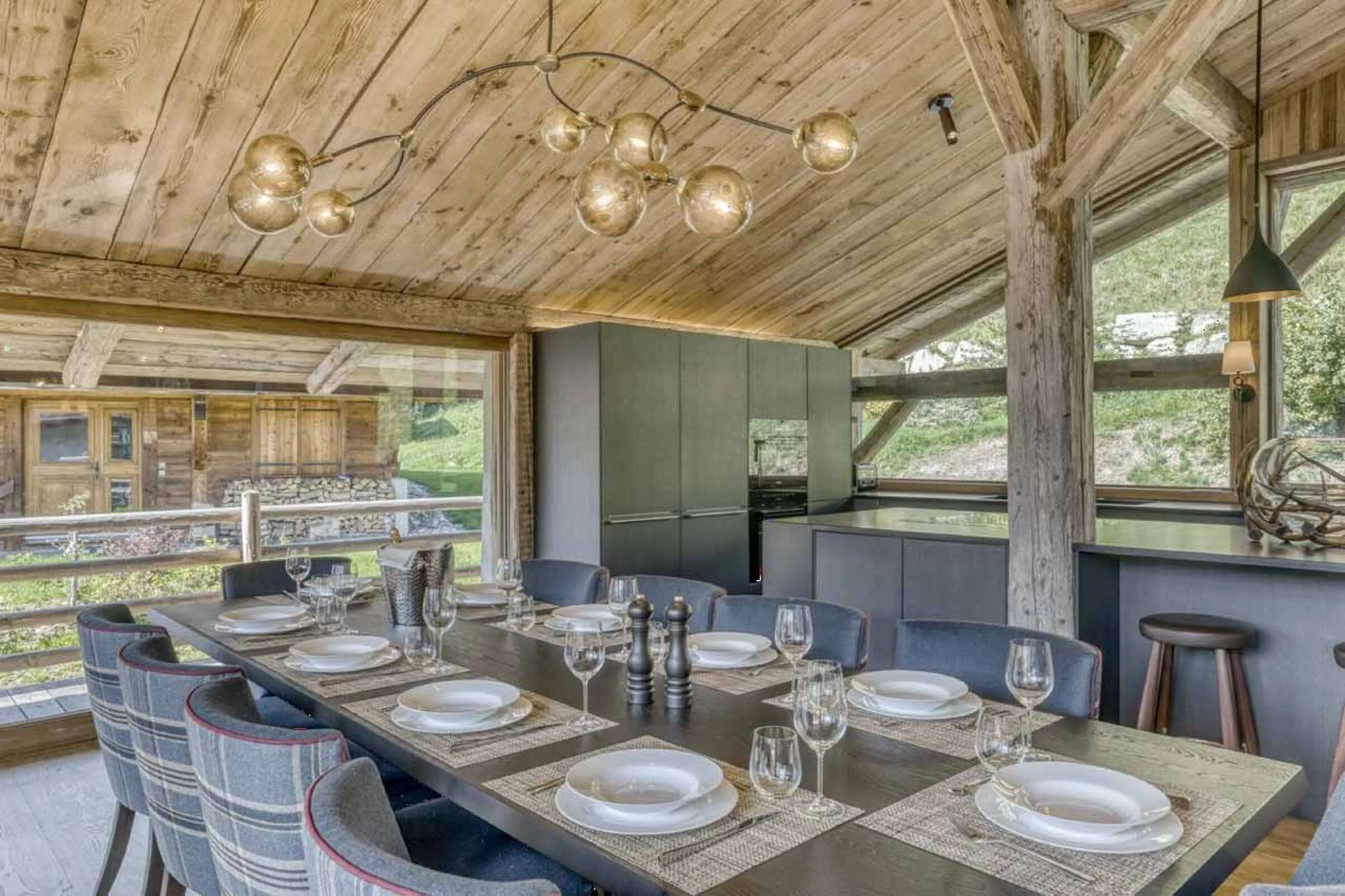 Dining area at Chalet Etoile du Nord in Megeve