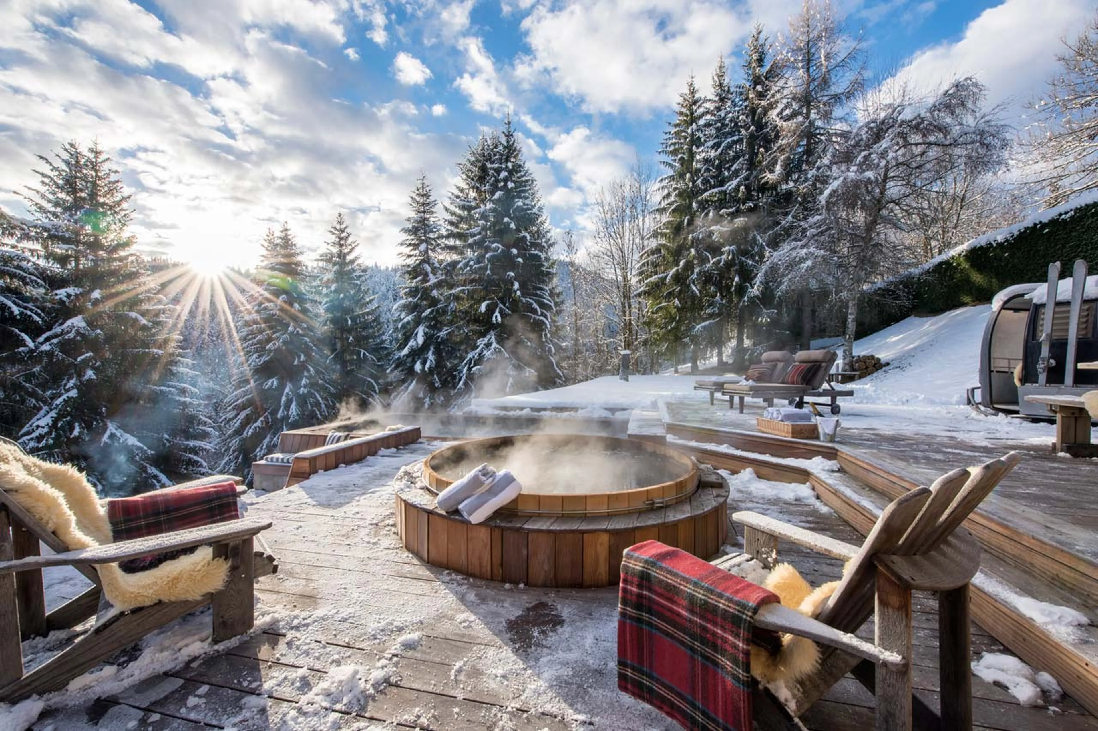 Hot tub at Ferme de Moudon in Les Gets
