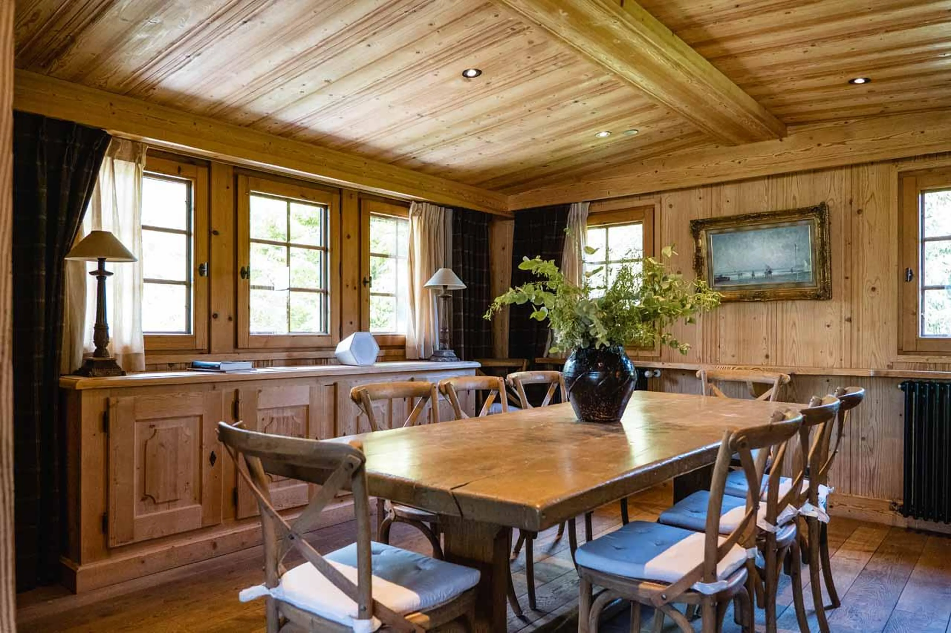 Dining table with chairs in Chalet Firmin, Megeve
