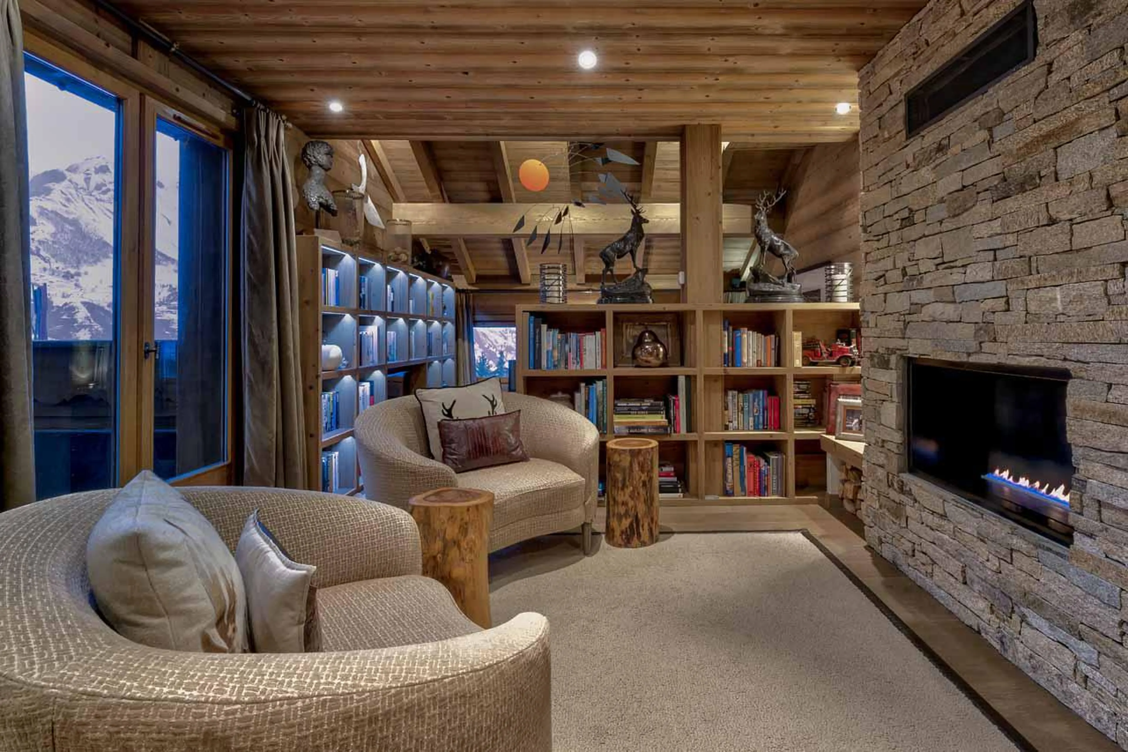 Library/snug at Chalet Floralie in St Martin de Belleville
