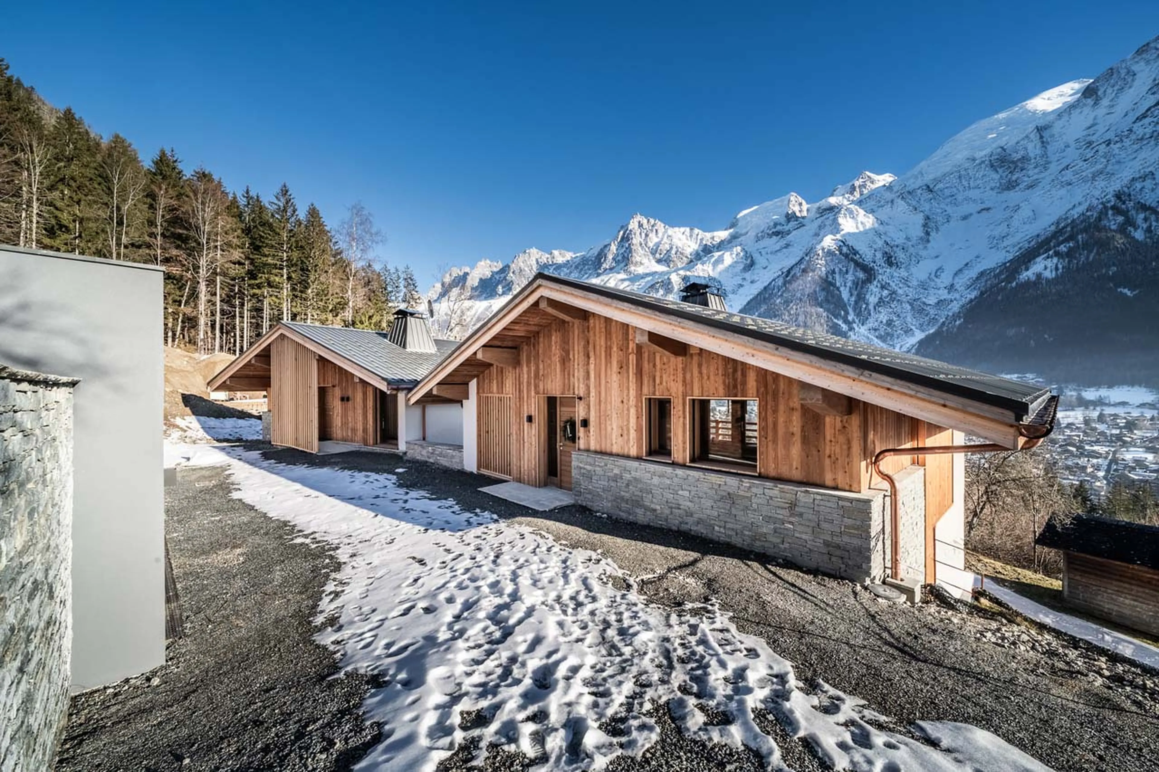 Exterior view of Chalet Foxden in Chamonix