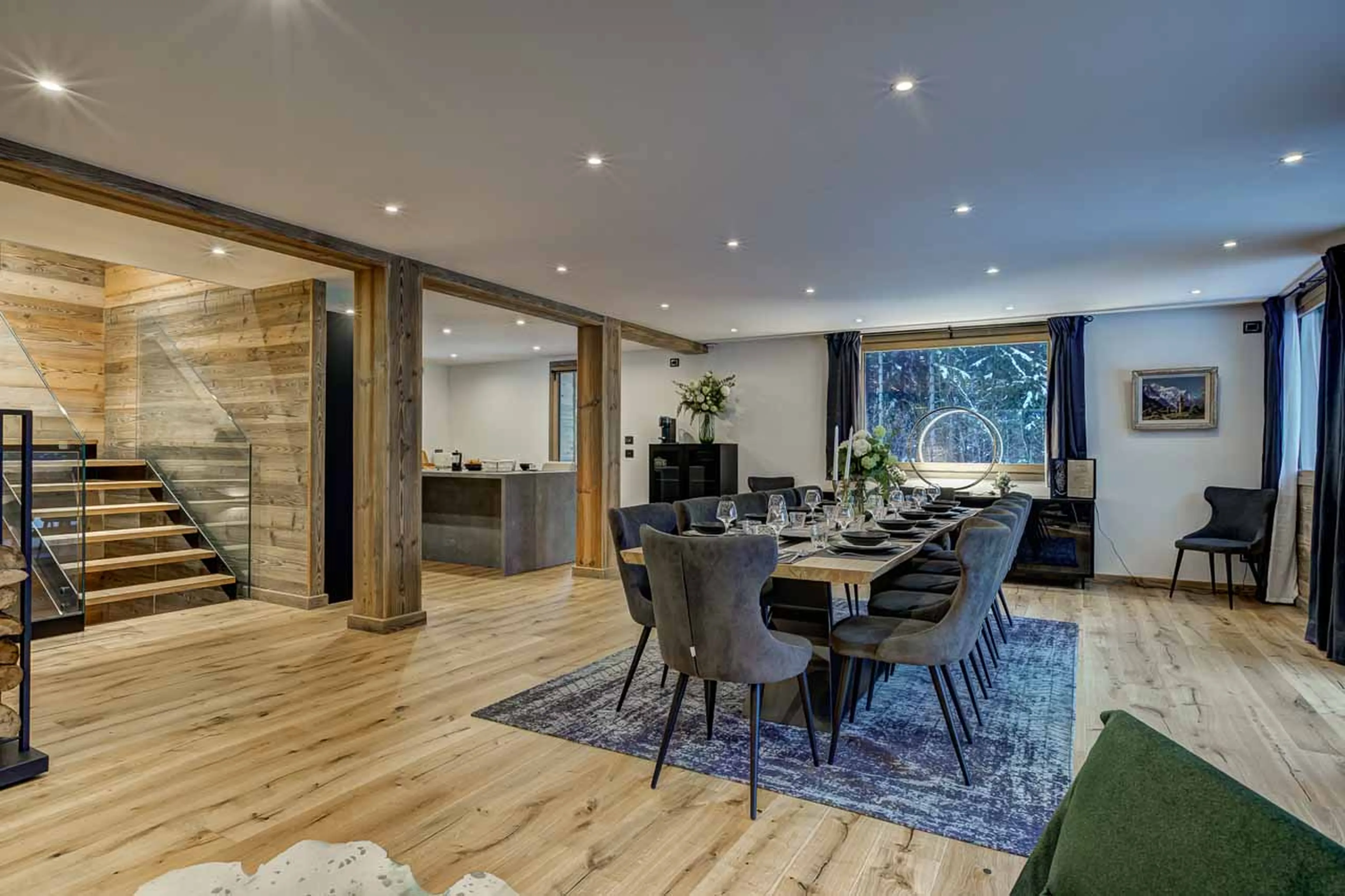 Dining area and kitchen at Chalet Freya in Chamonix
