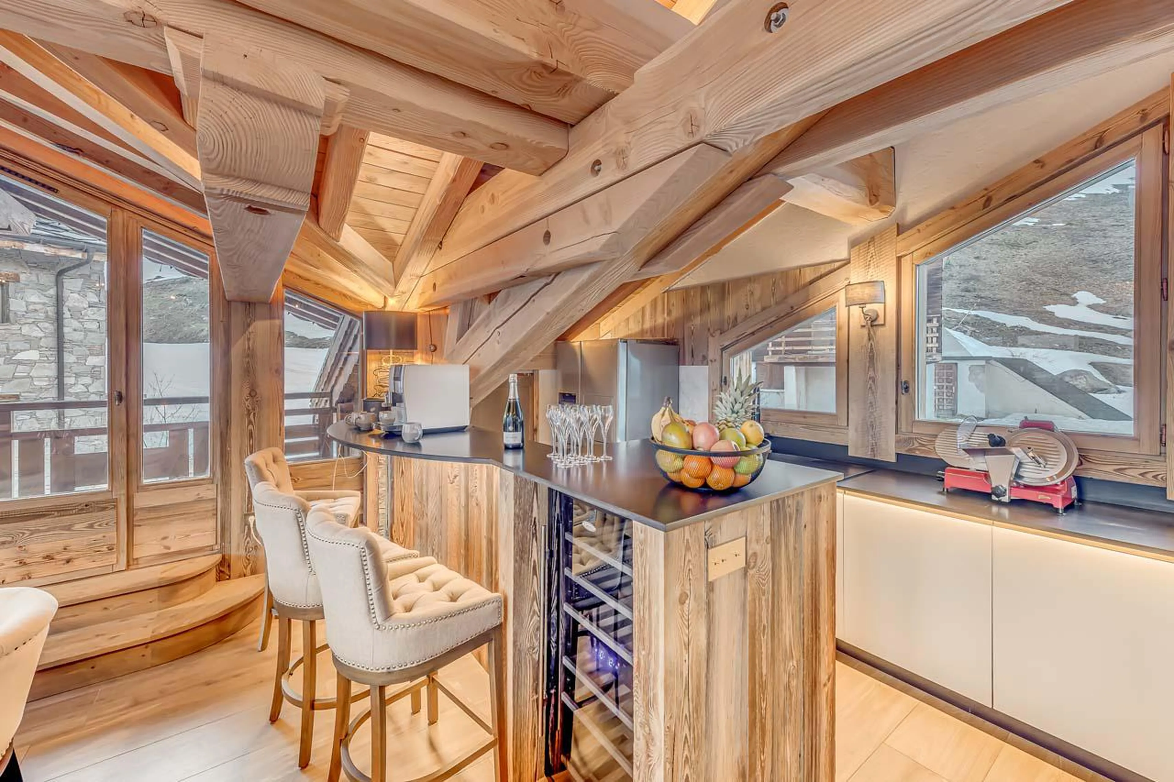 Aperitif bar with wine cellar at Chalet Ganga in Tignes