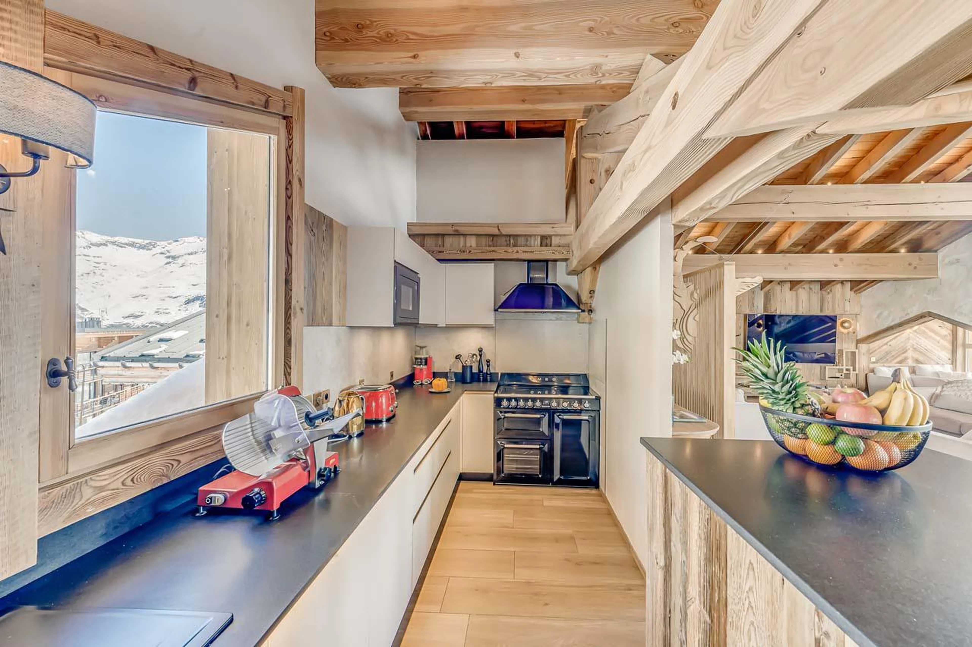 Fully-equipped kitchen at Chalet Ganga in Tignes