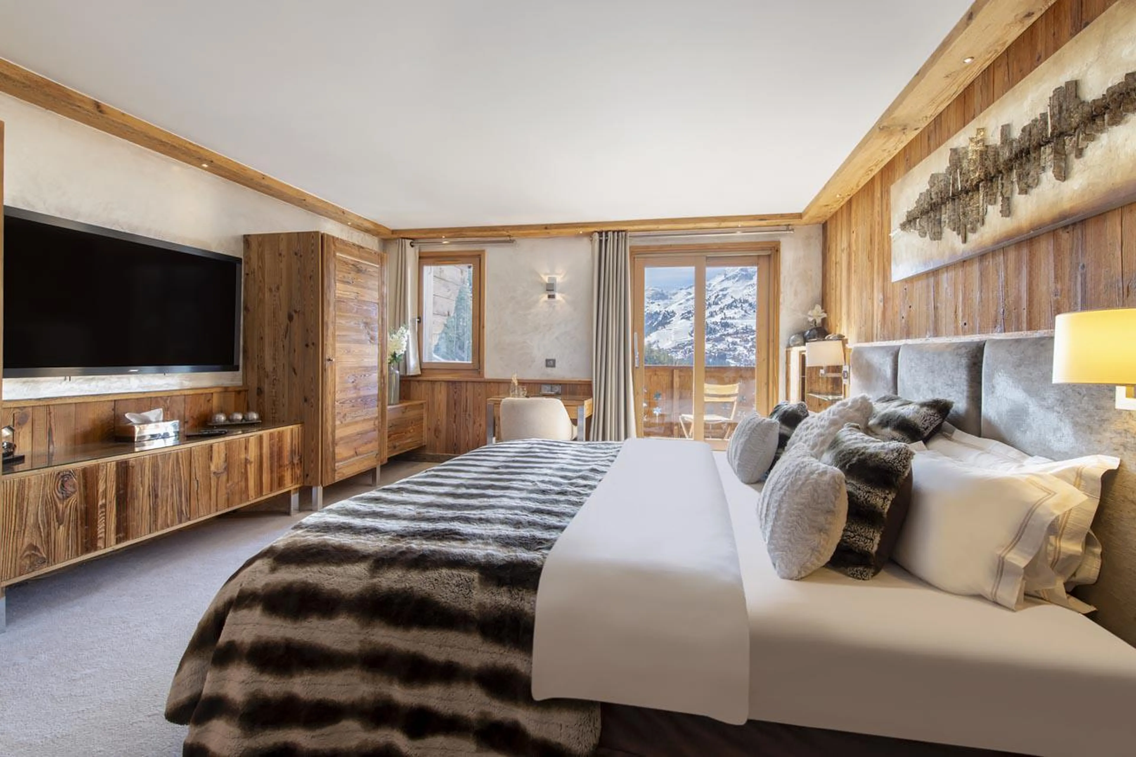 Master double bedroom at Chalet Genepi in Meribel