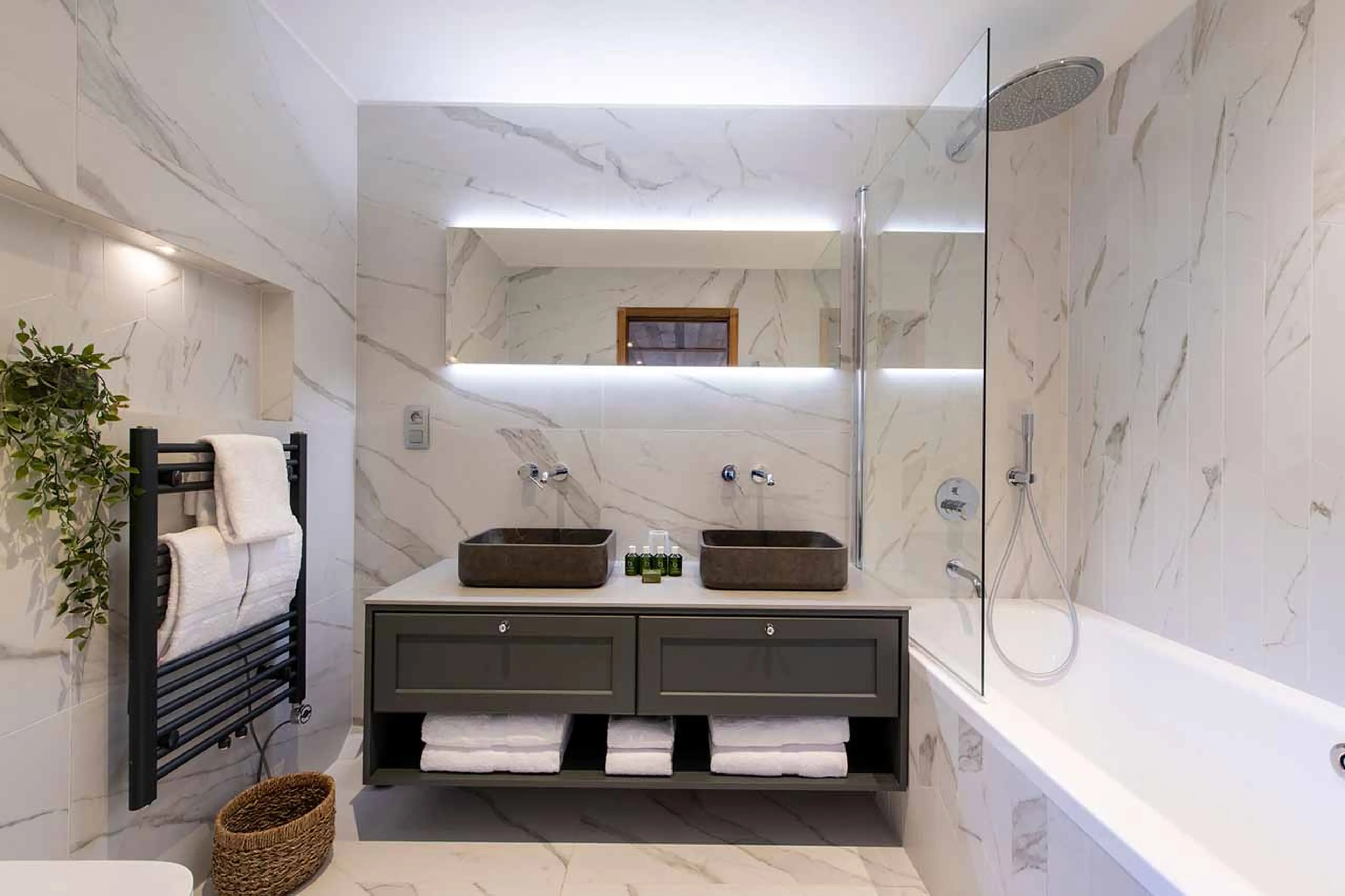 Bathroom five at Chalet Goldilocks & Three Bears in Morzine