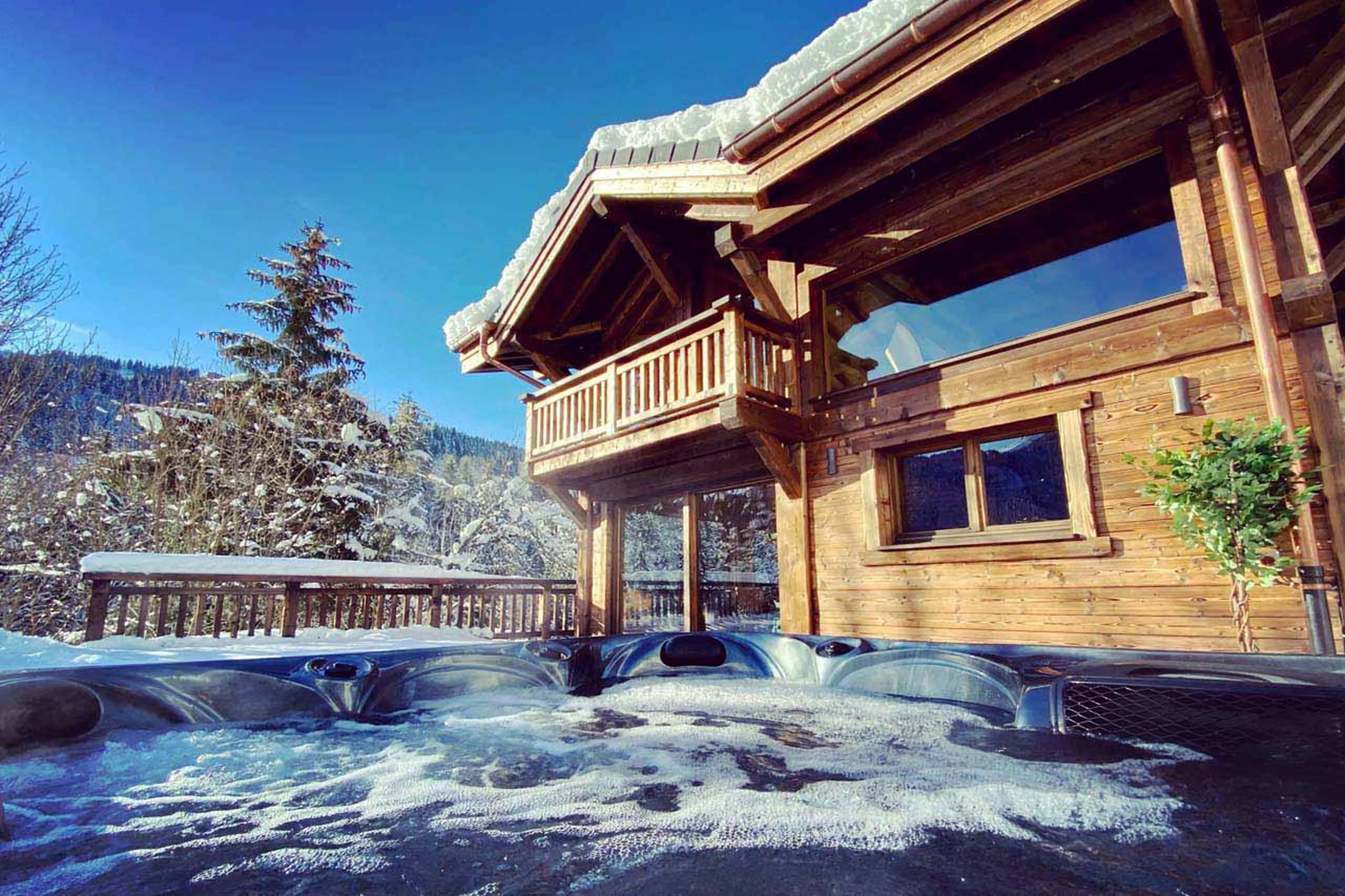Hot tub at Chalet Gouter in Morzine