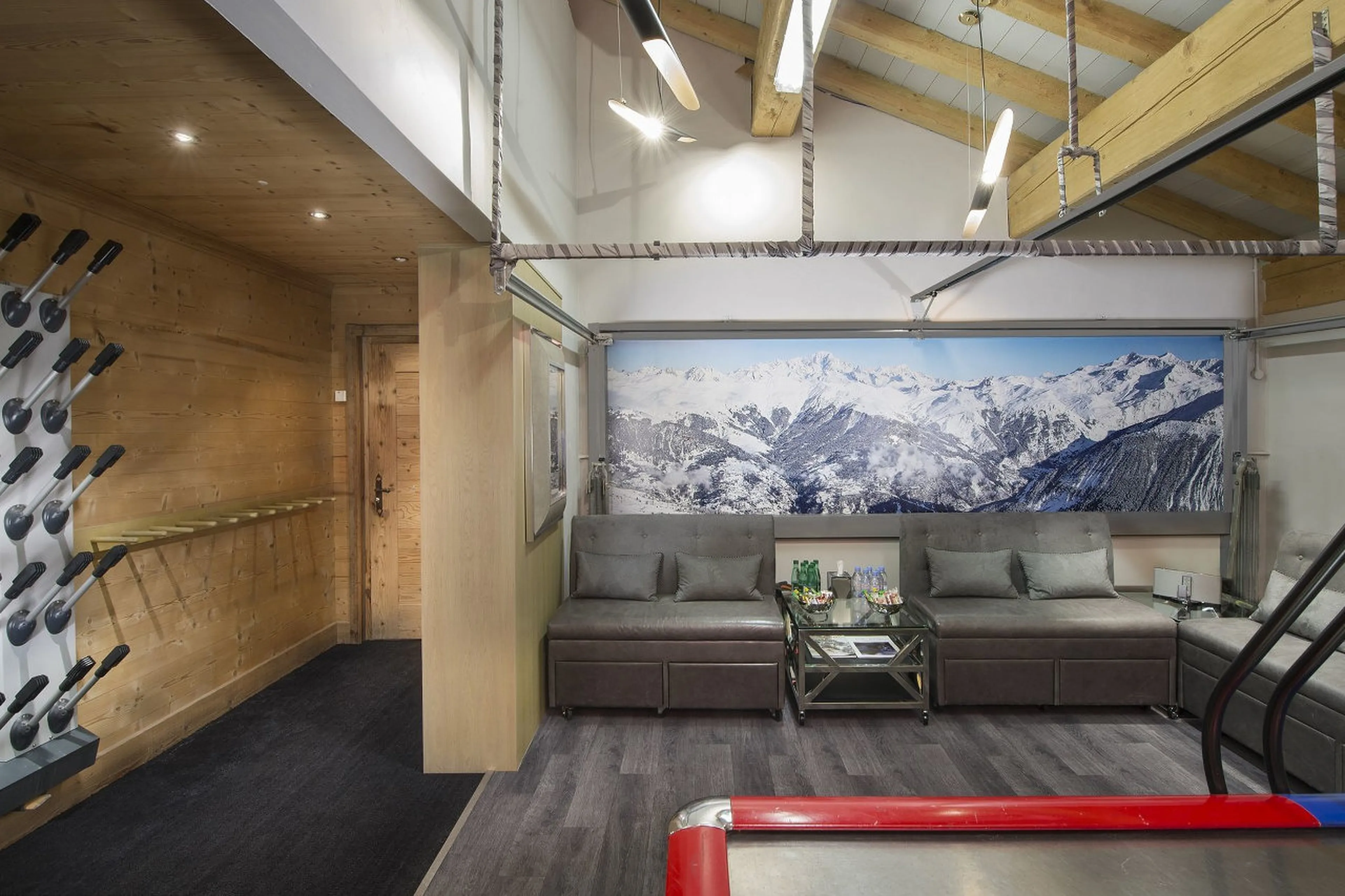 Exceptional ski room with boot heaters in Chalet La Grande Roche in Courchevel 1850