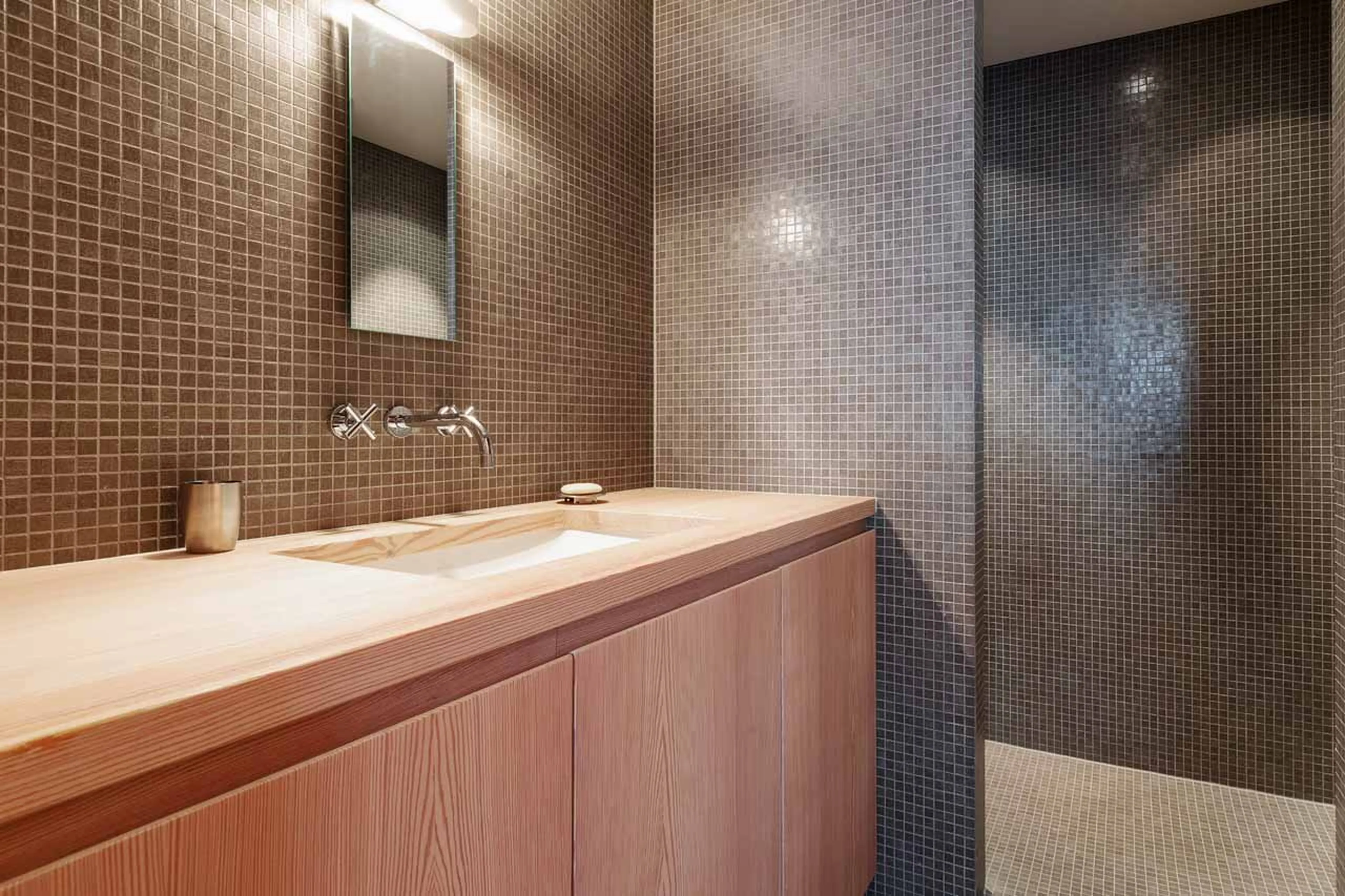 Bedroom 1 en-suite shower at Chalet Granval in Verbier