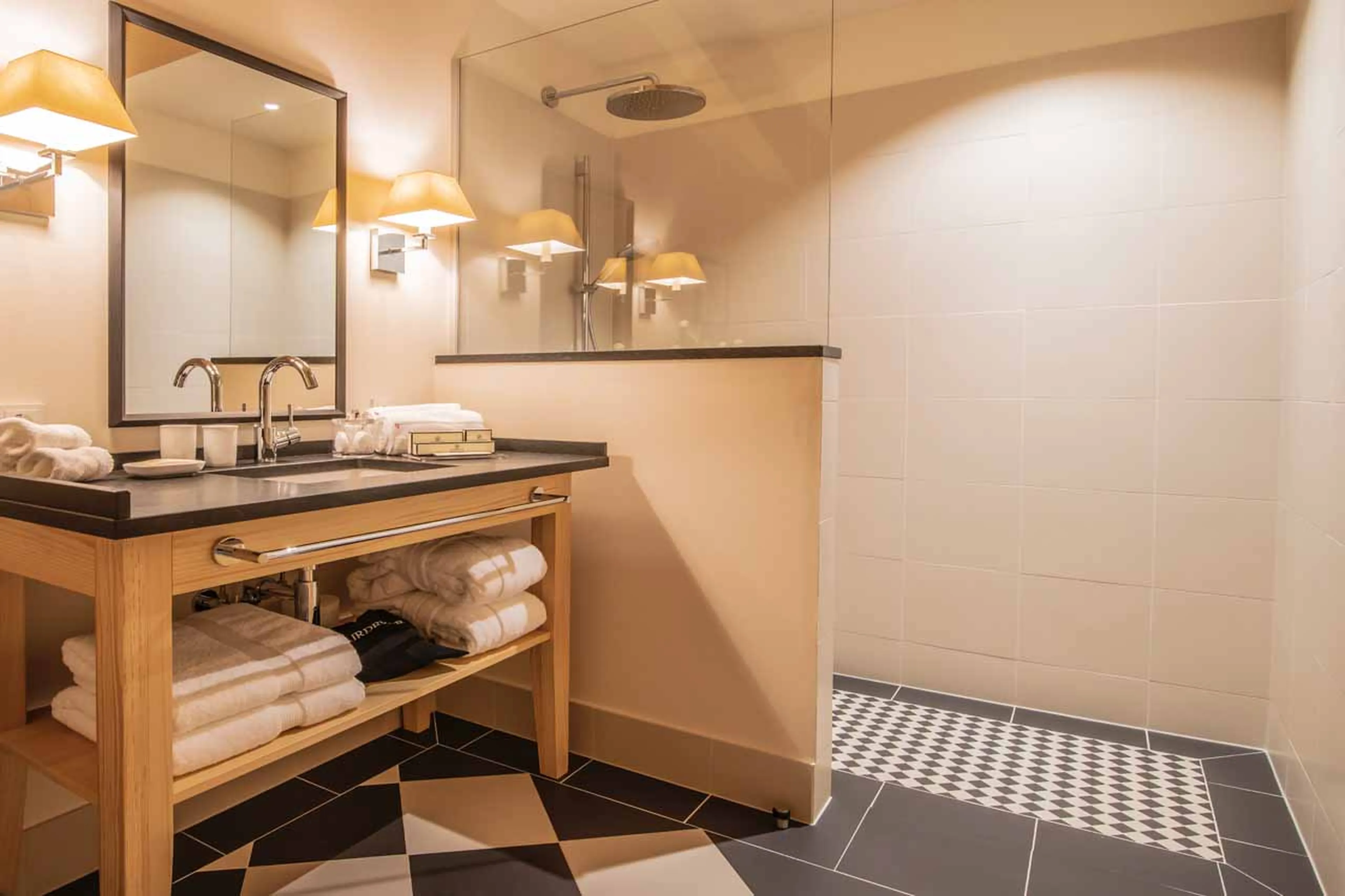 Bathroom three at Chalet Griffin in St Anton