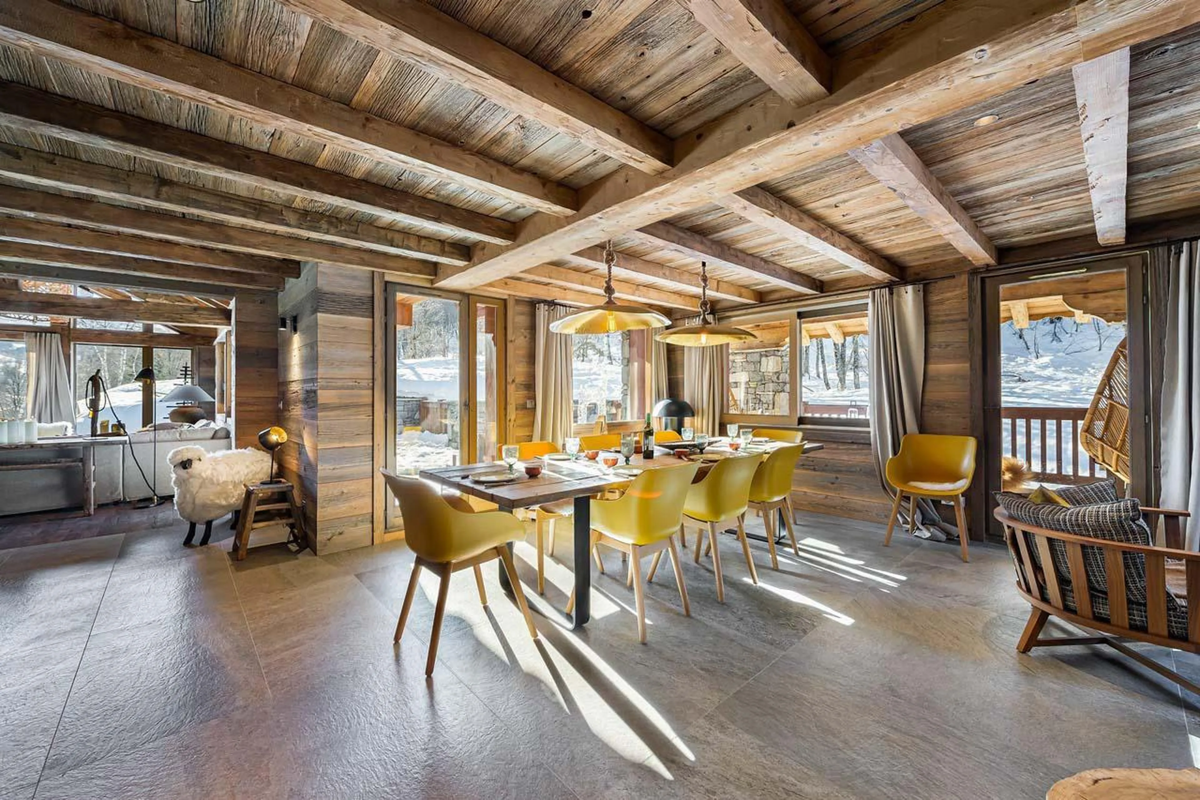 Spacious dining area at Chalet Haapiti in Meribel