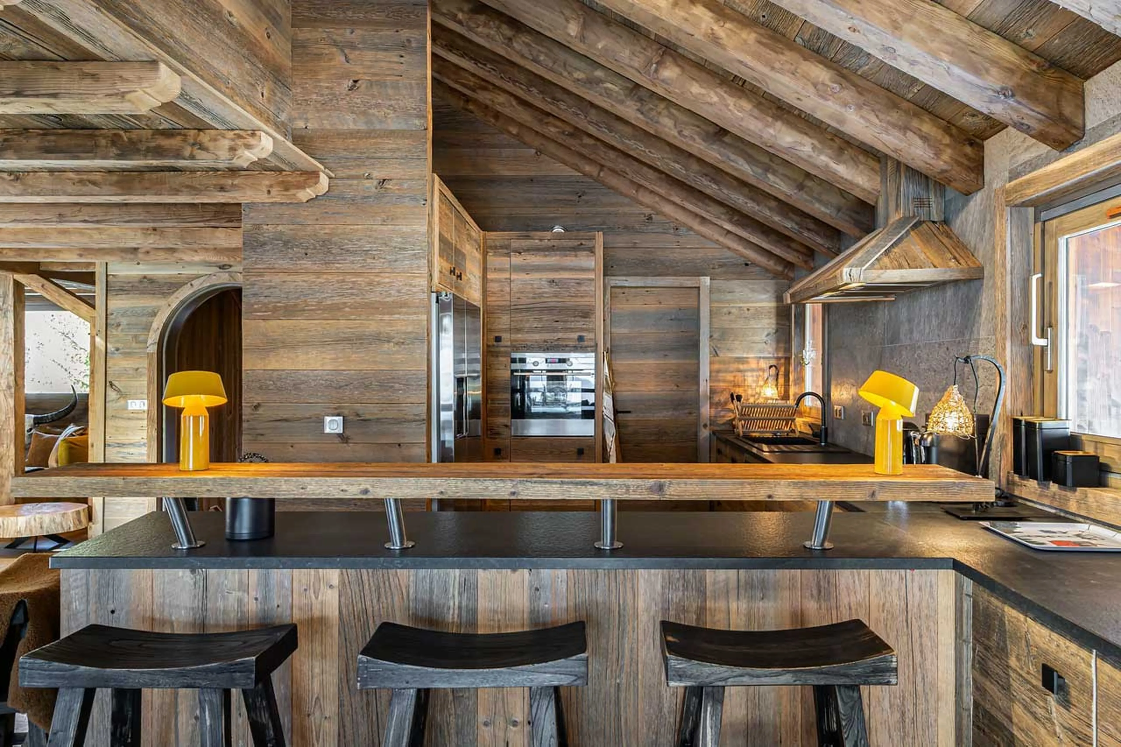 Kitchen breakfast bar at Chalet Haapiti in Meribel