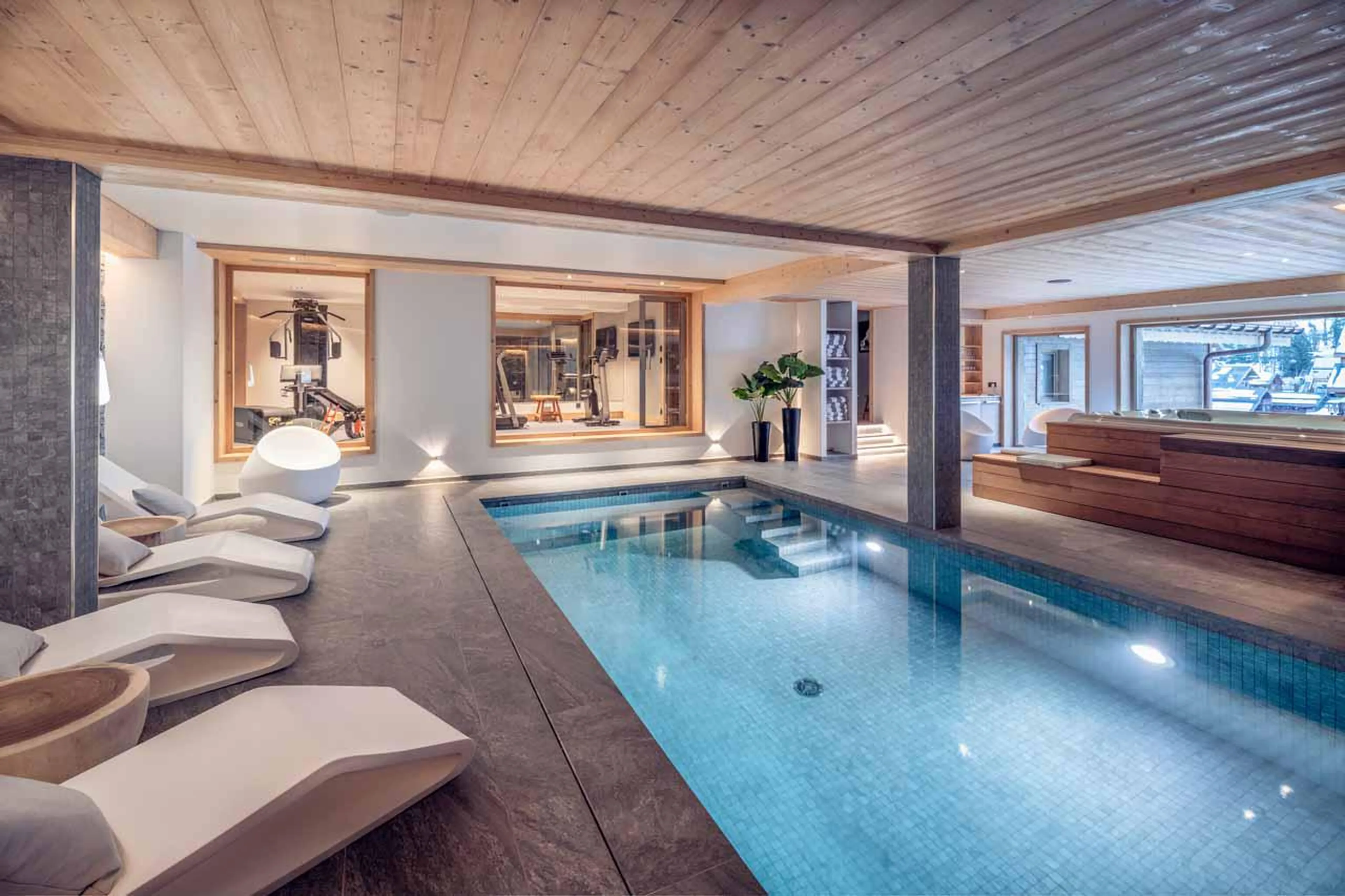 Swimming pool at Chalet Harmony in Meribel