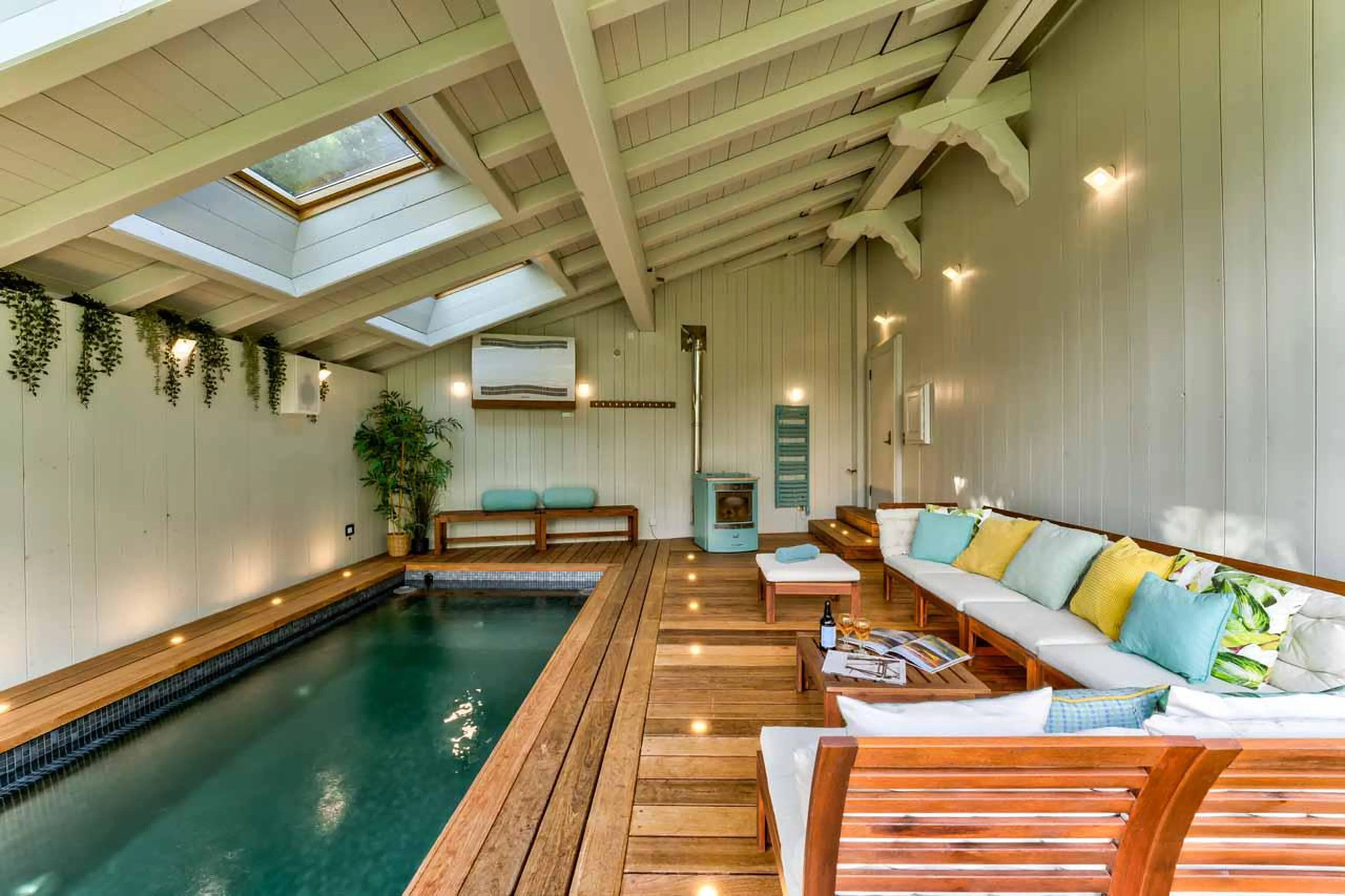 Relaxation area at Chalet Hibou in Chamonix