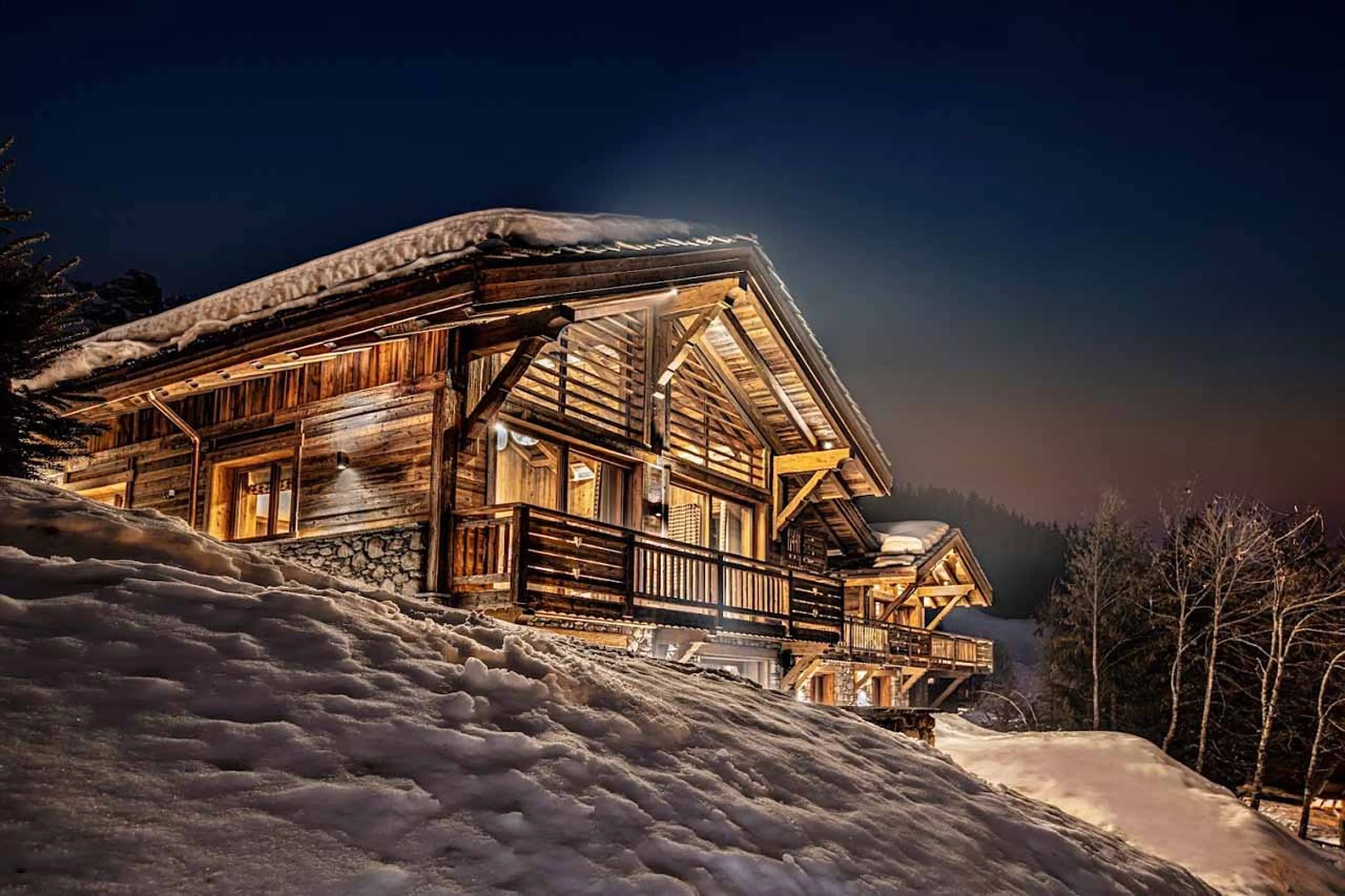 Exterior at night at Chalet Himalaya in Meribel