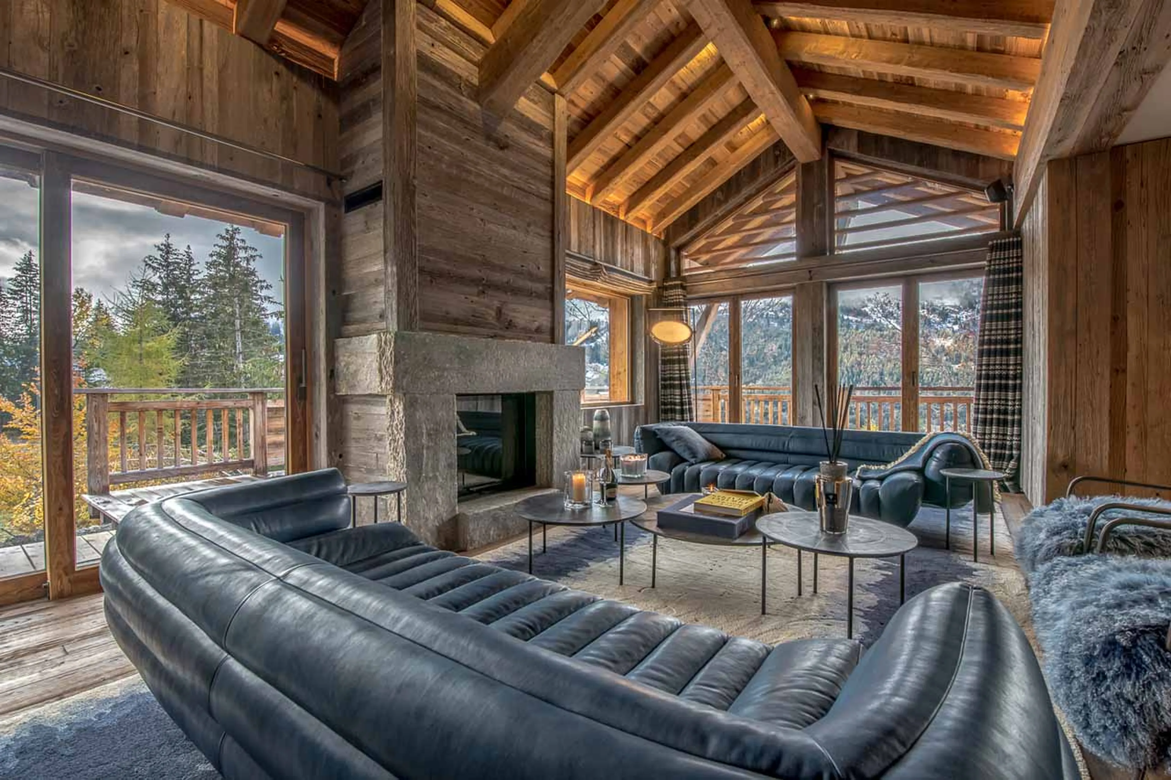 Second living area at Chalet Himalaya in Meribel