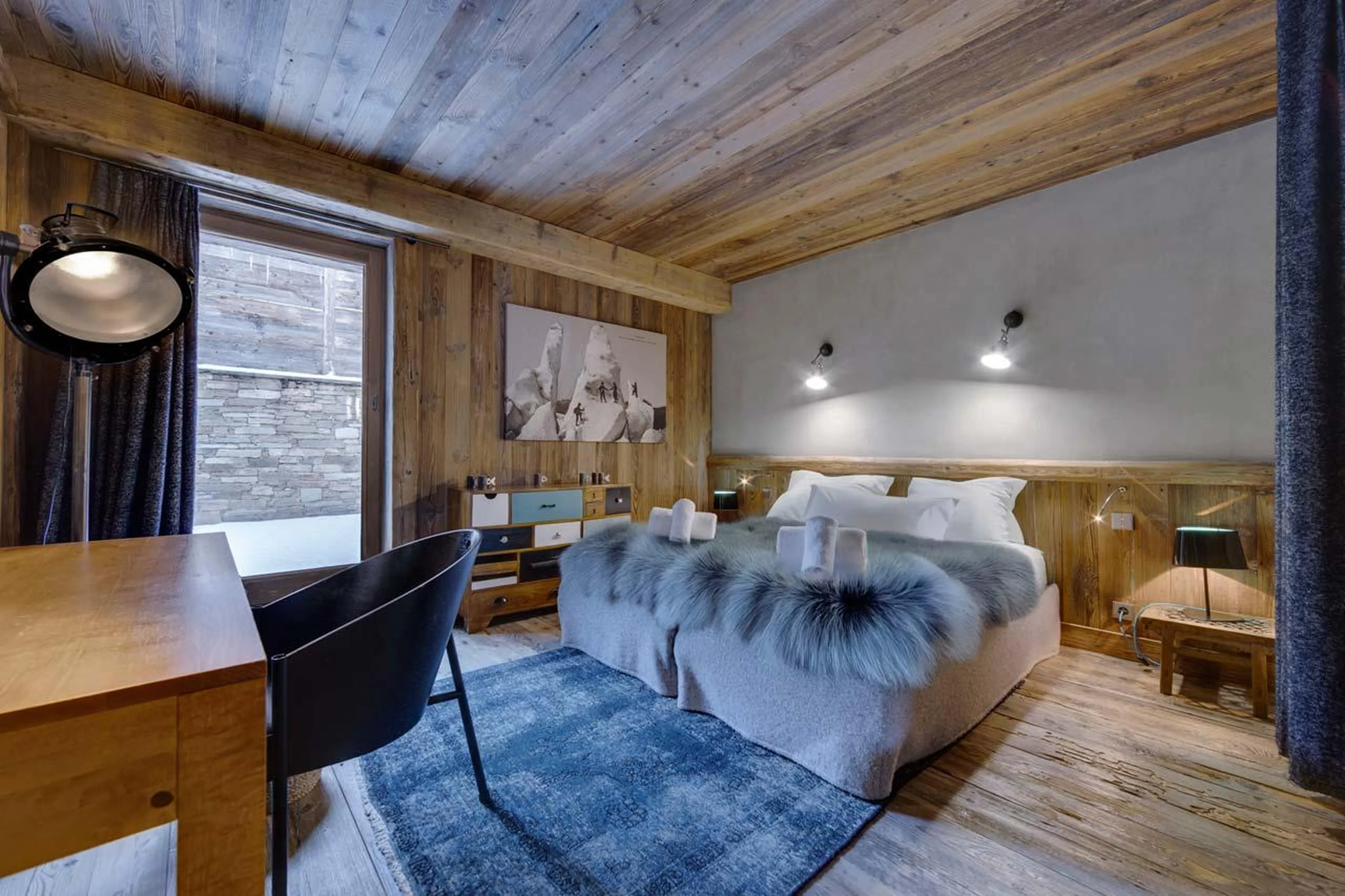 Bedroom six at Chalet Husky in Val d'Isere