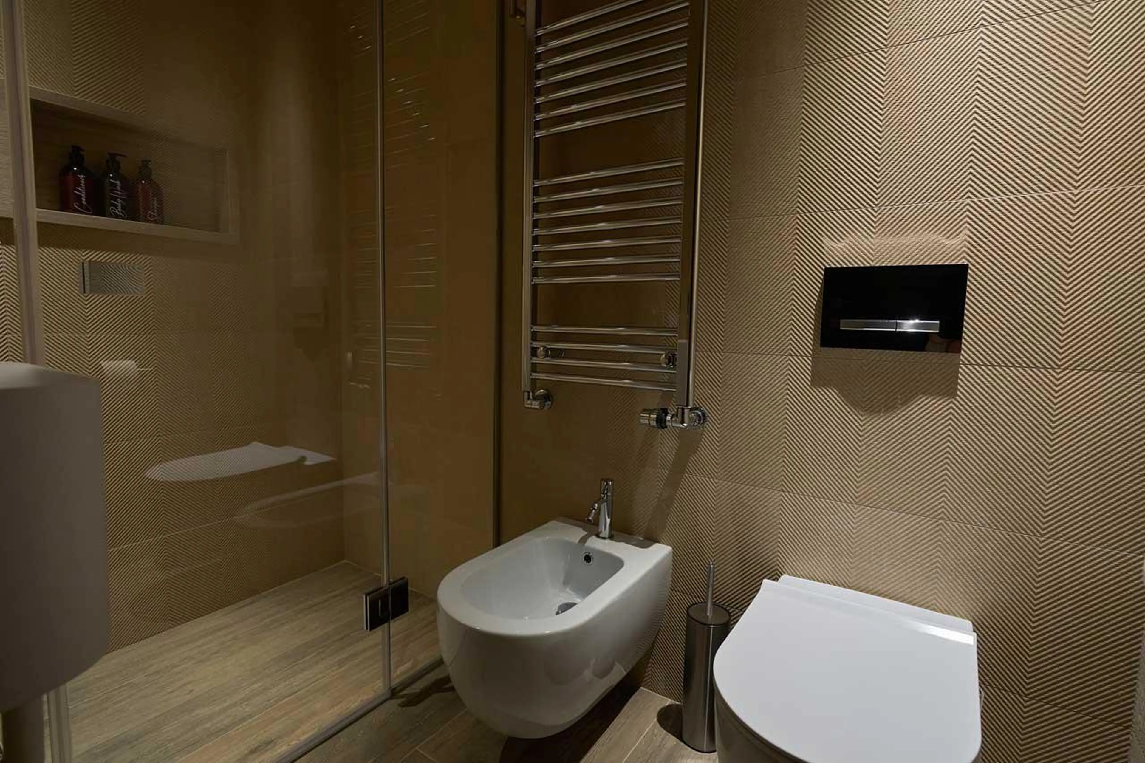 Shower room five in Chalet Il Gufo in Cervinia