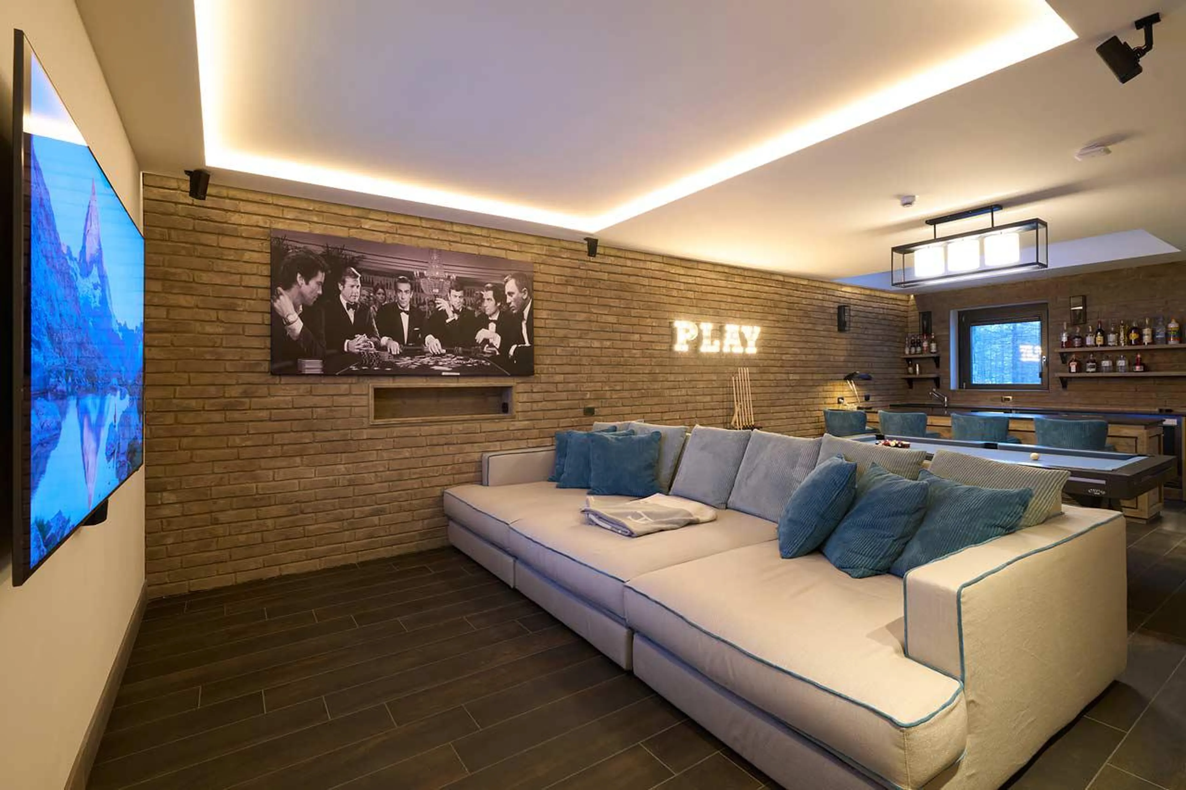 Games room at Chalet Il Gufo in Cervinia