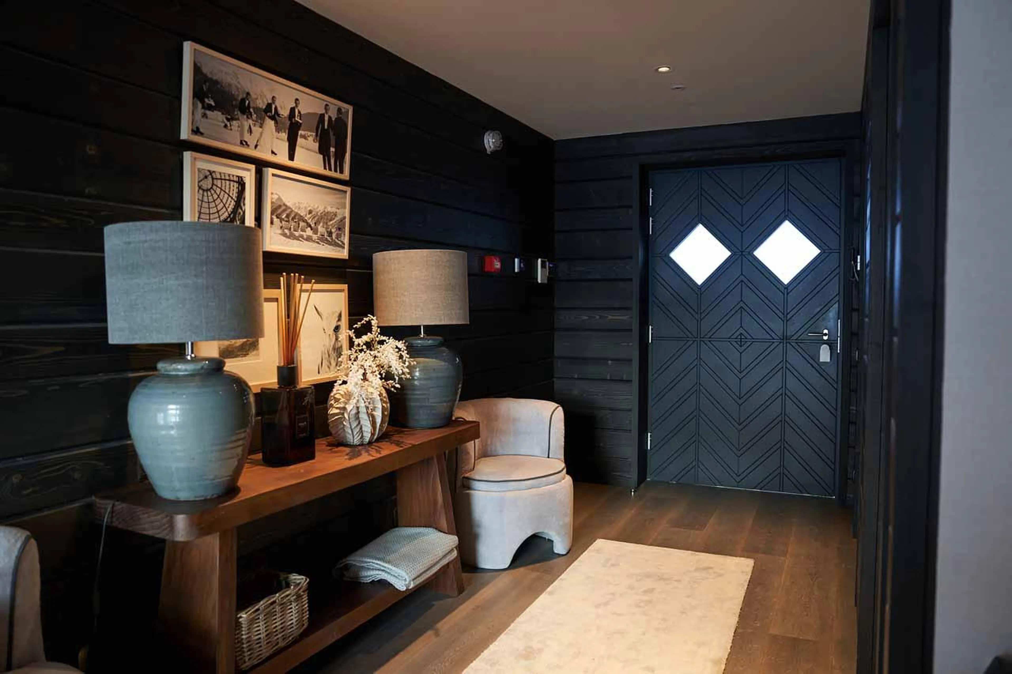 Entrance hall at Chalet Il Gufo in Cervinia