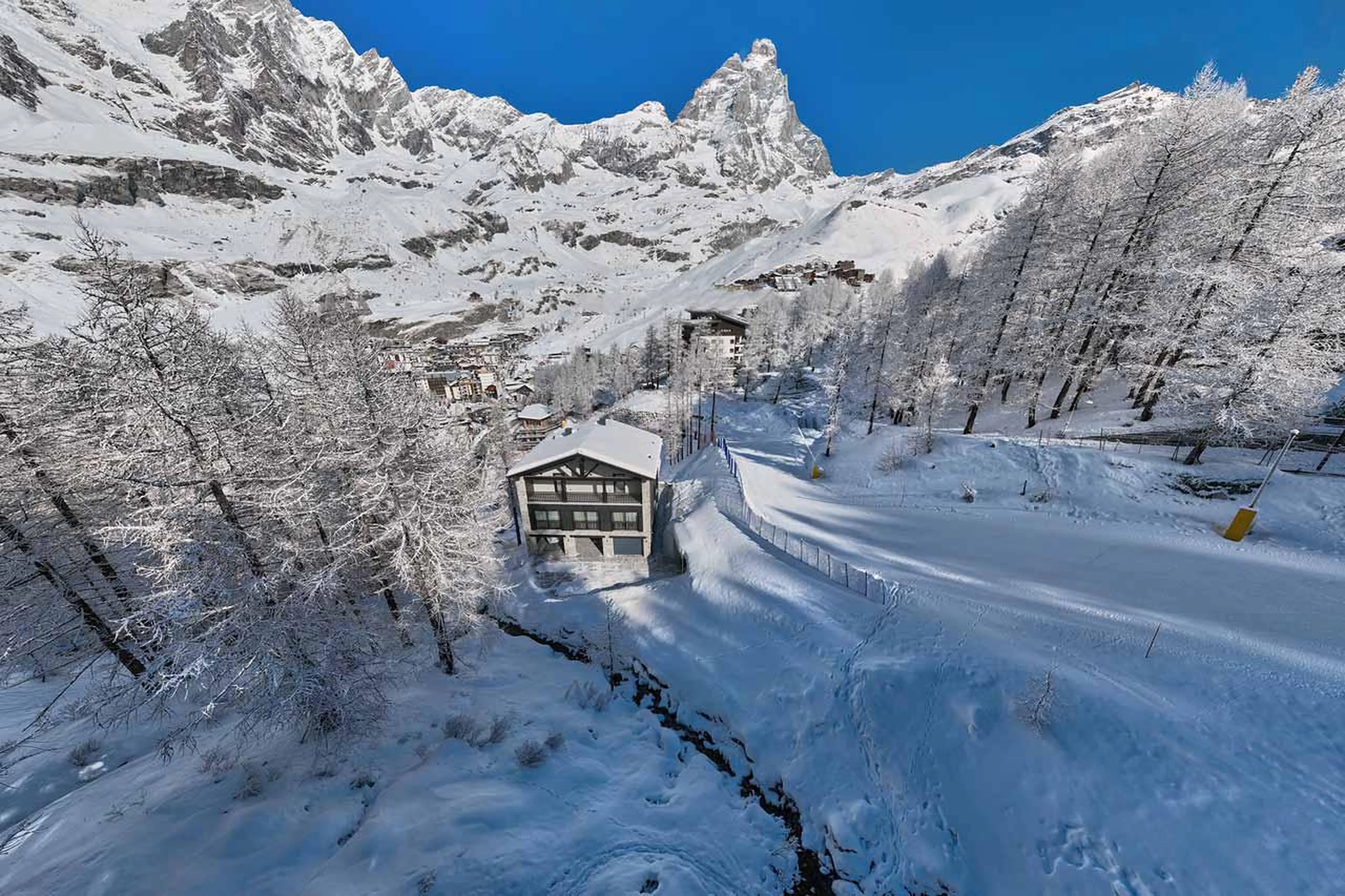 Aerial view of Chalet Il Gufo in Cervinia