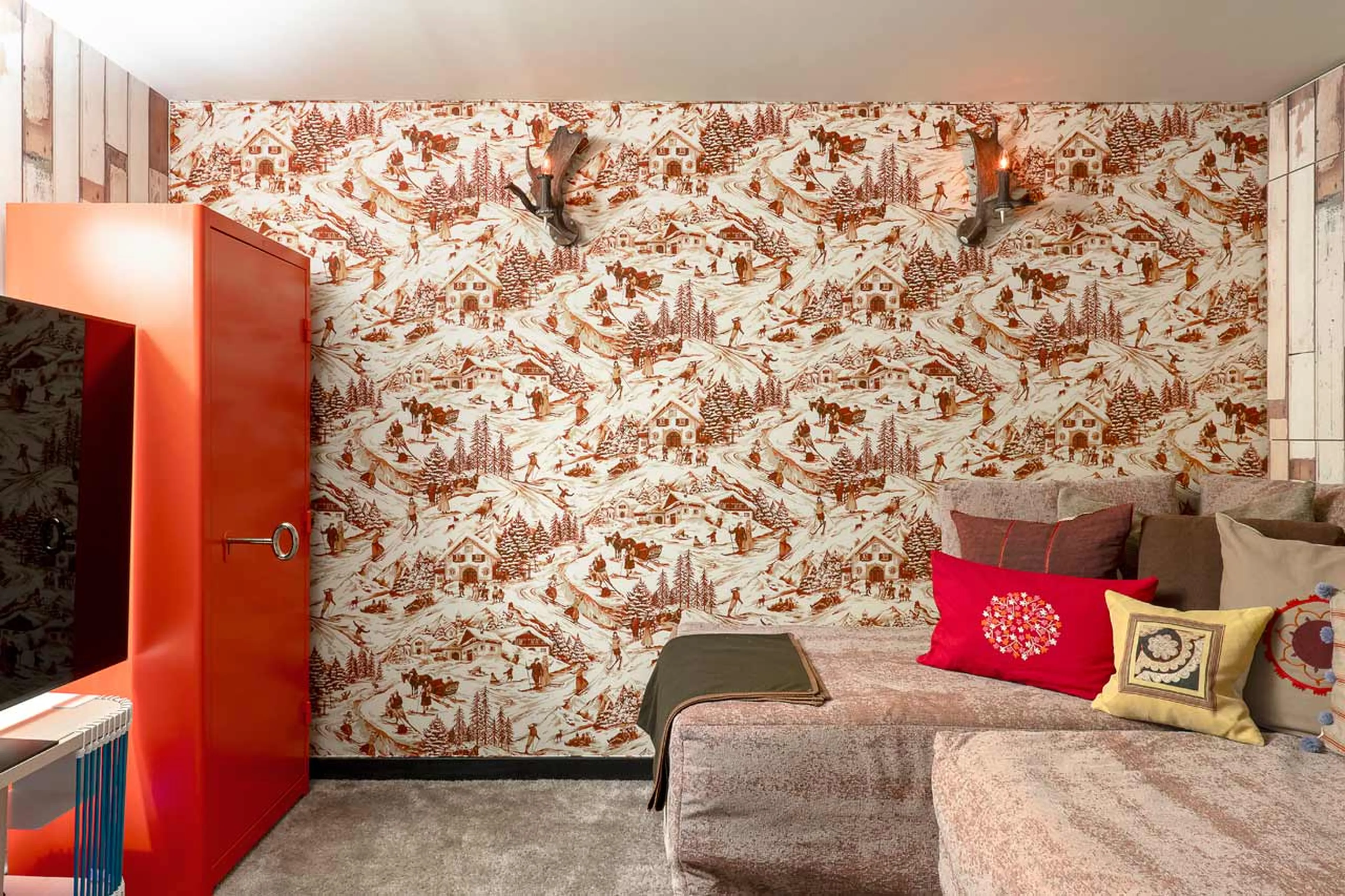 TV room of Chalet Ililissat in Courchevel 1550