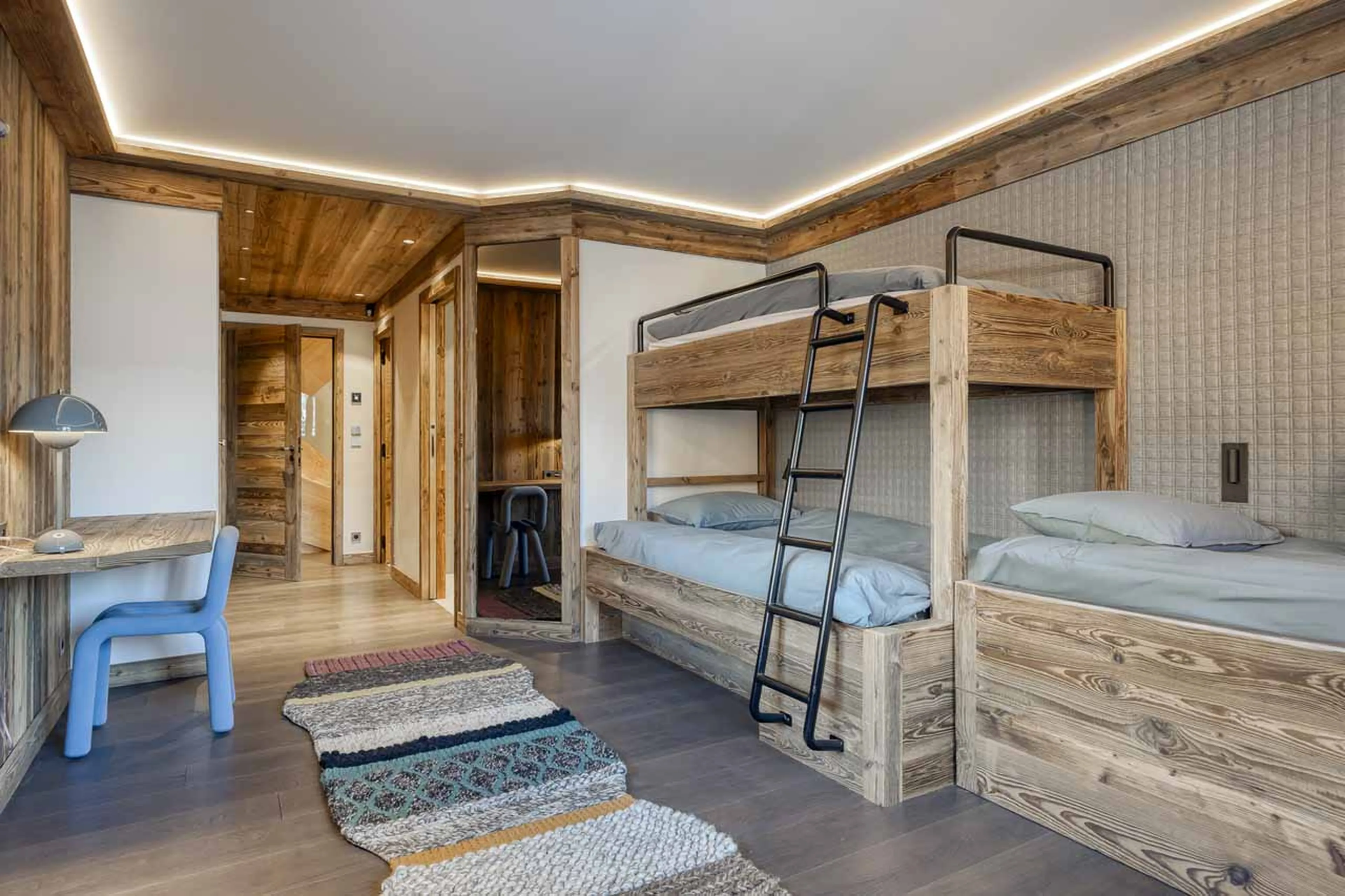 Bedroom 7 bunk beds at Chalet Impala in Megeve
