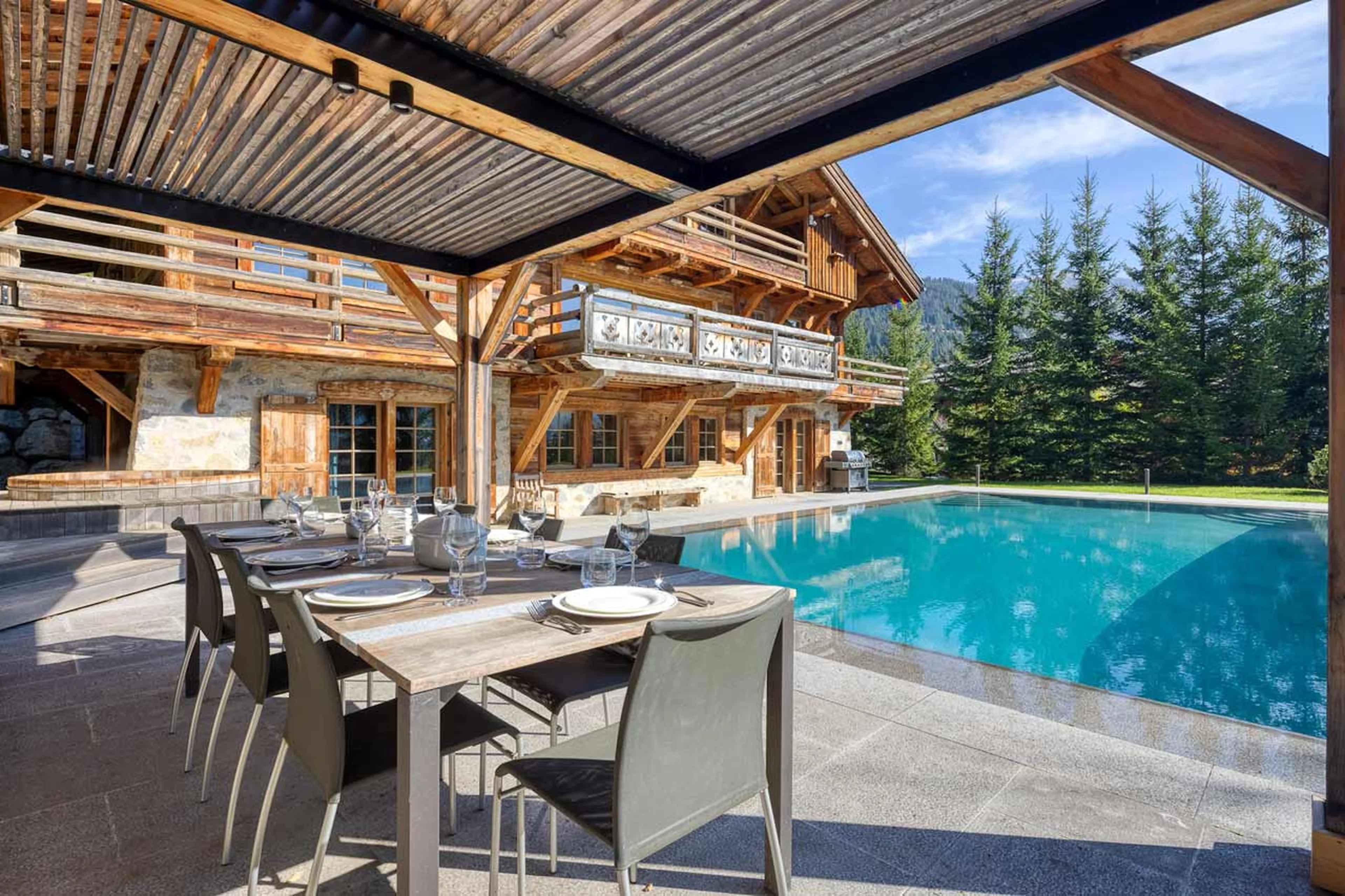 Al fresco dining at Chalet Izoard in Megeve in summer