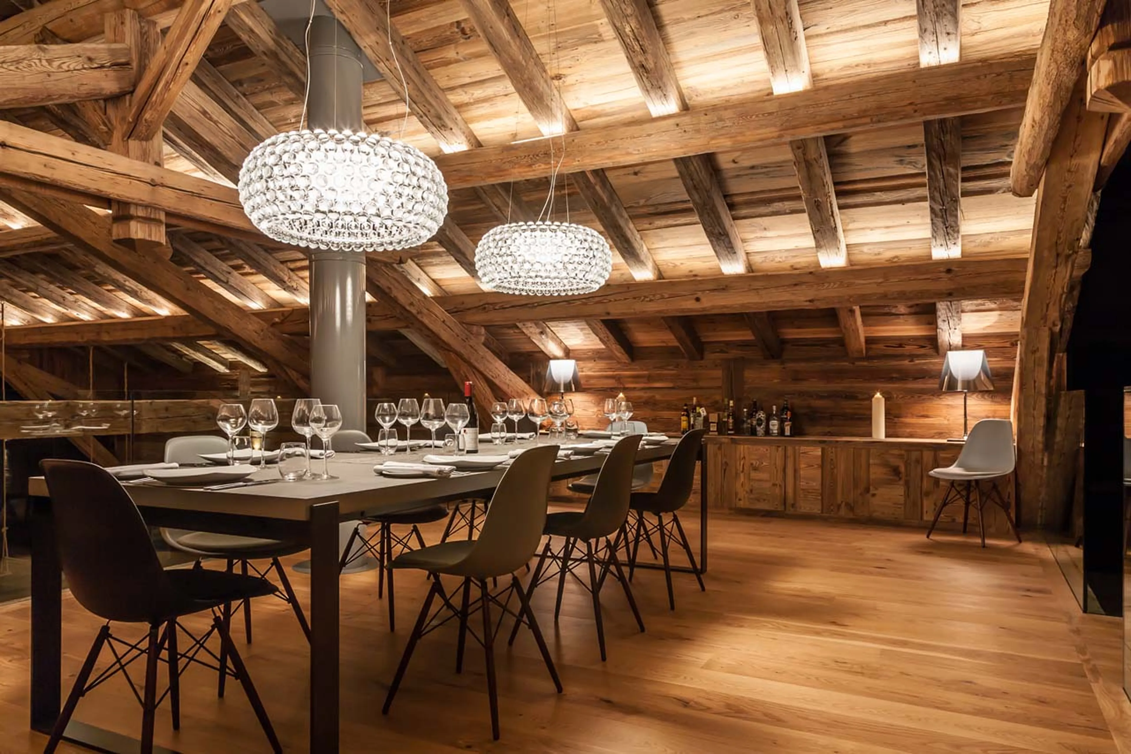 Dining table at Chalet Joux Plane in Morzine