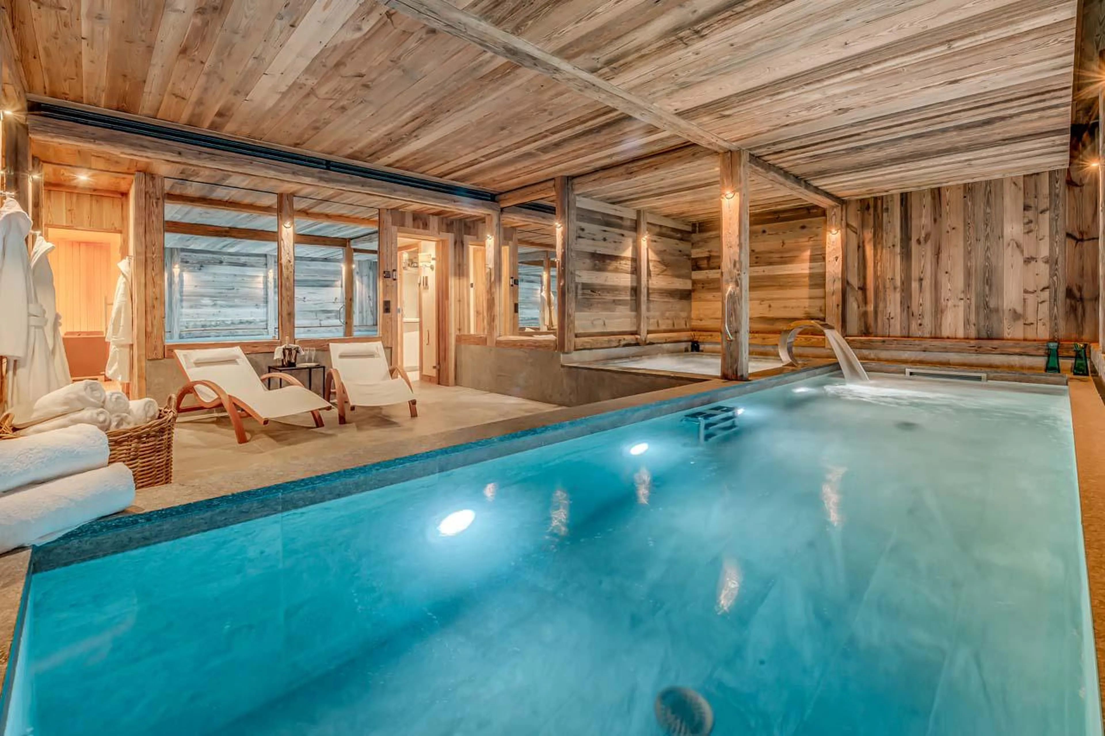 Private spa area with swimming pool, jacuzzi and sauna at Chalet Juno in Val d'Isere