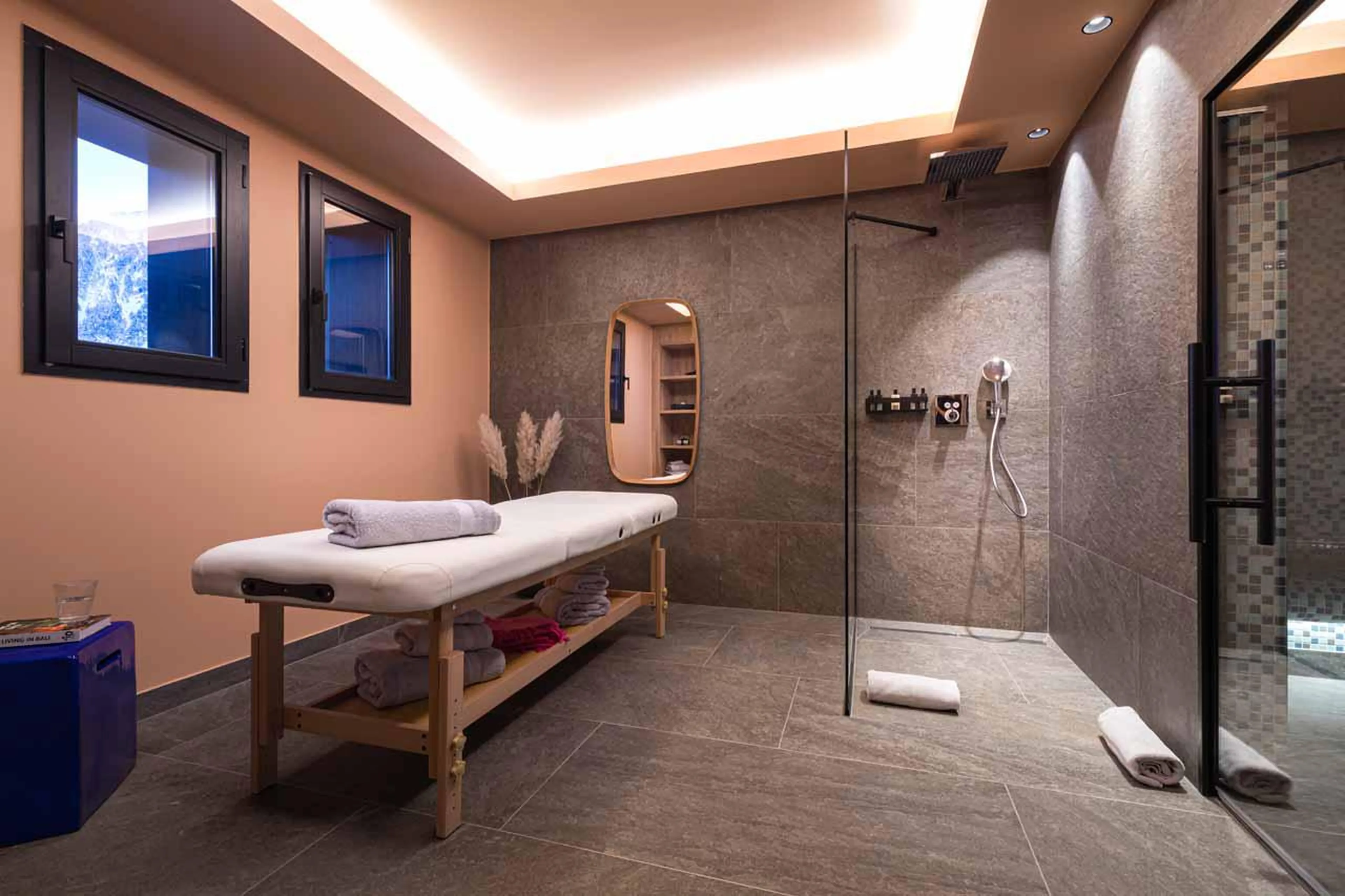 Massage room with hammam and Italian shower at Chalet Kandahar in Courchevel 1550